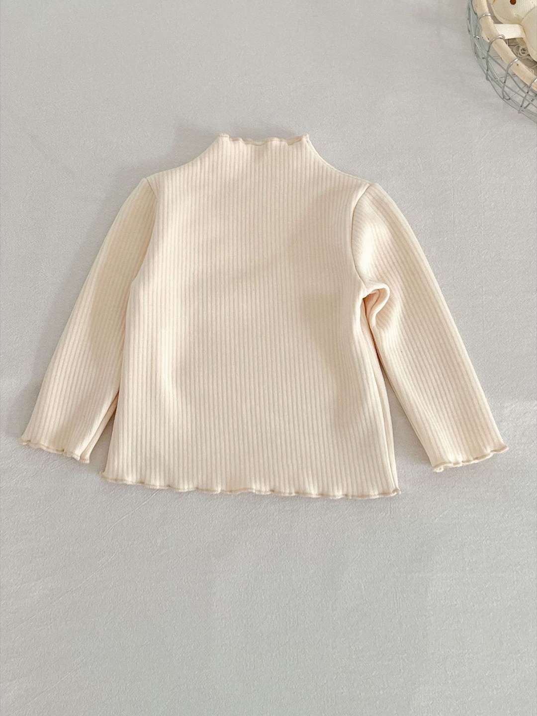 

LULU & SKY Top, Beige
