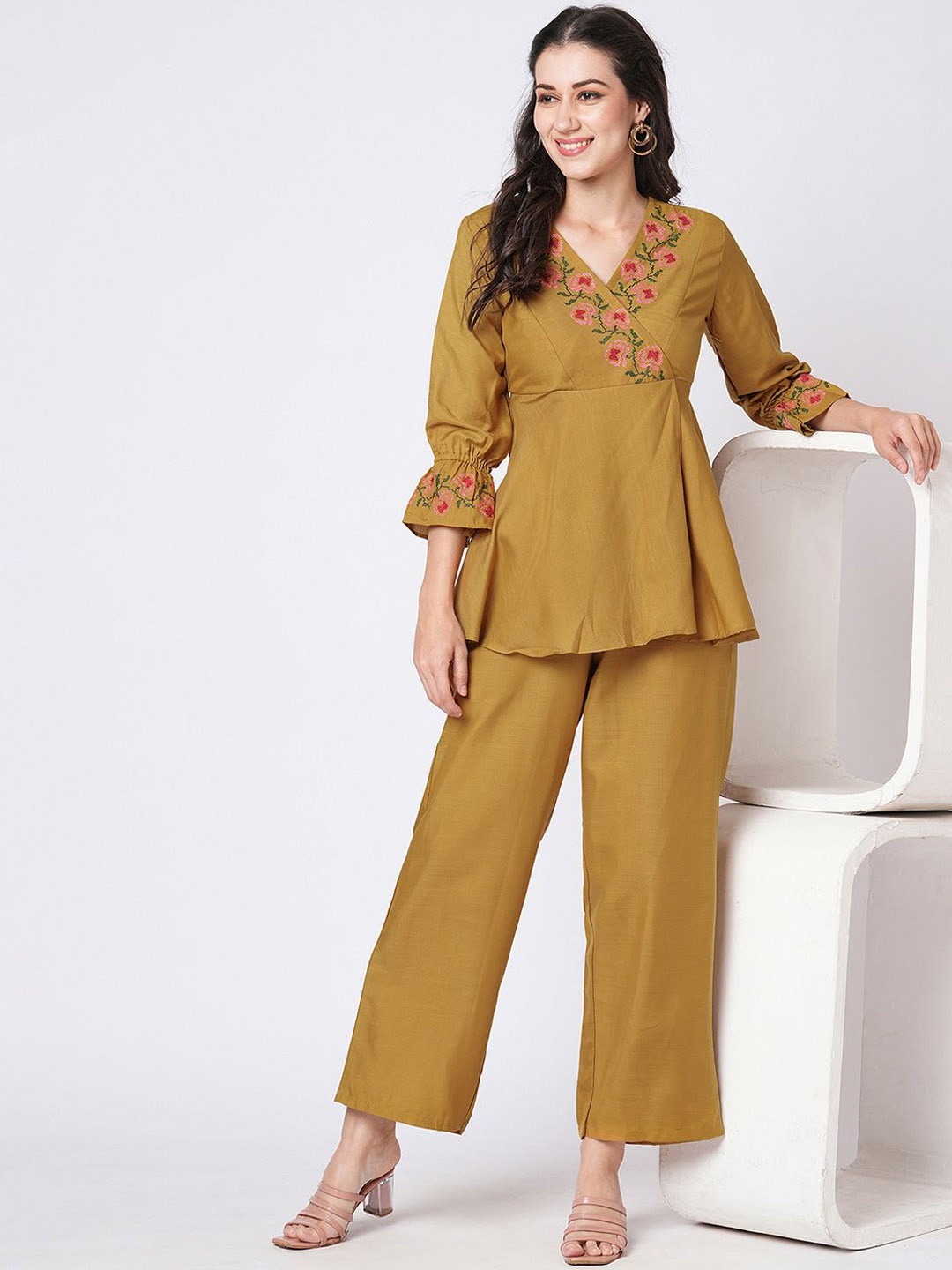 

KALINI Floral Embroidered V-Neck Three-Quarter Sleeves Tunic With Palazzo, Yellow