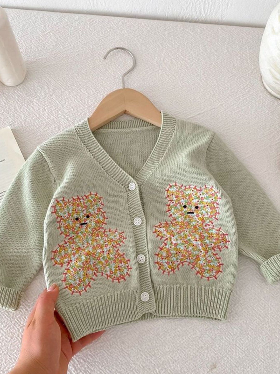 

LULU & SKY Girls Embroidered, Green