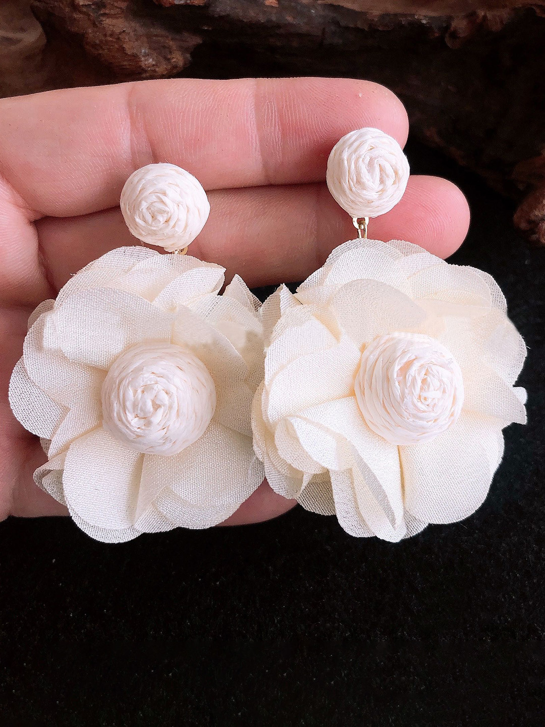 

StyleCast x Revolte Floral Drop Earrings, Off white