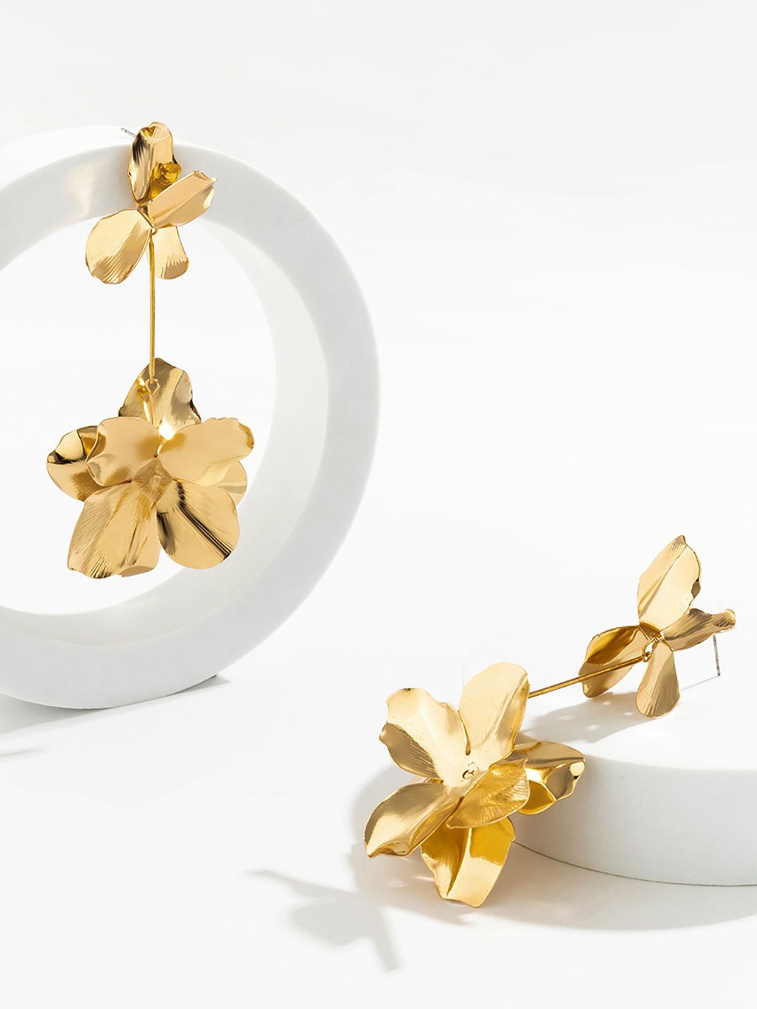 

StyleCast x Revolte Floral Drop Earrings, Gold