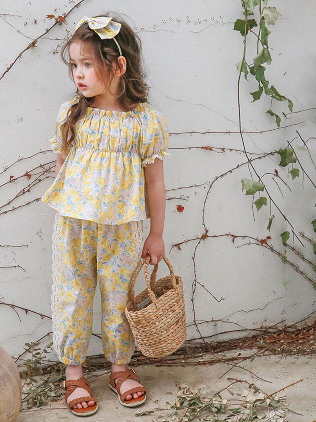 

LULU & SKY Floral Print Puff Sleeve Top, Yellow