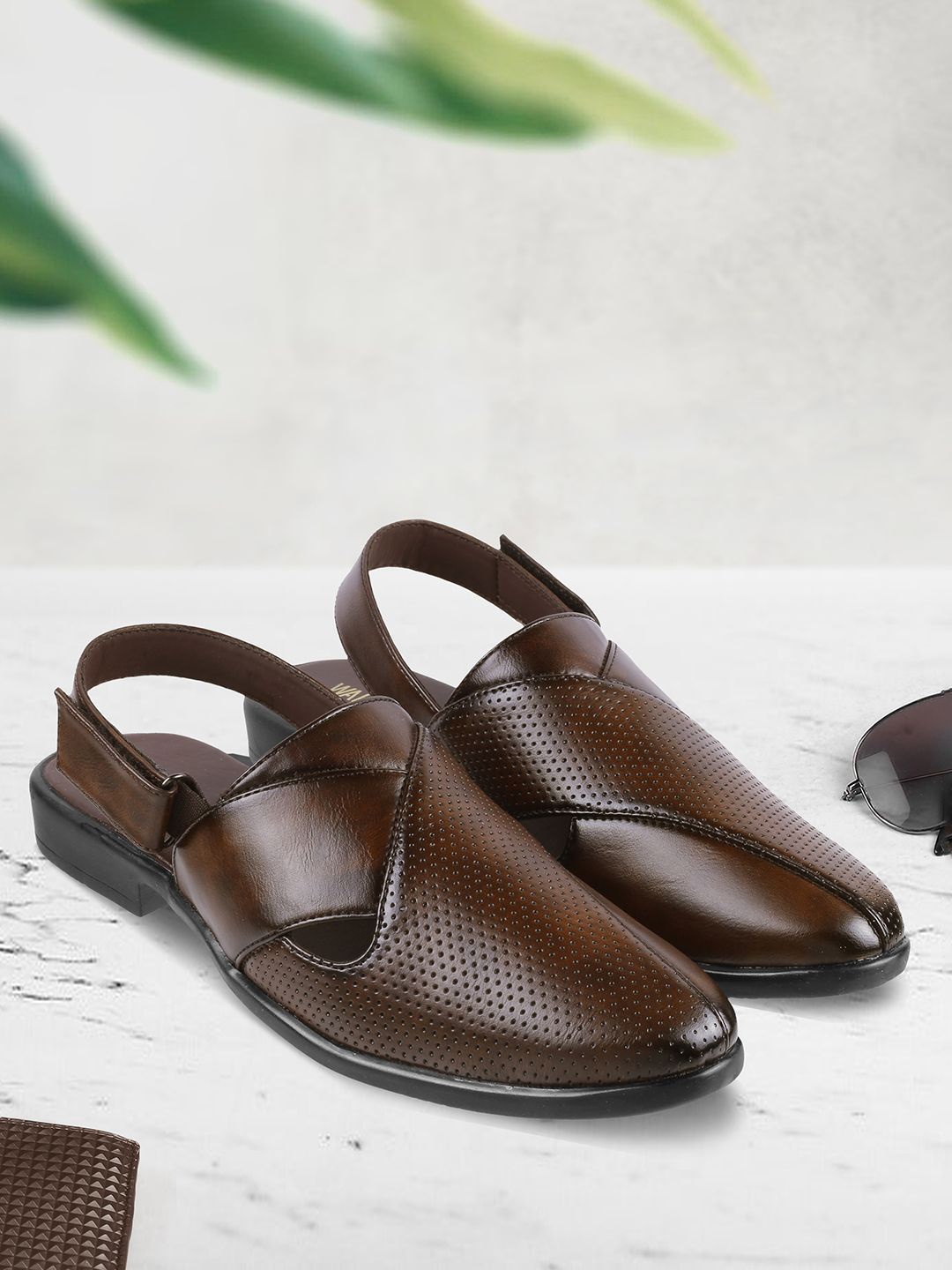 

WALKWAY by Metro Men Fisherman Sandals, Brown