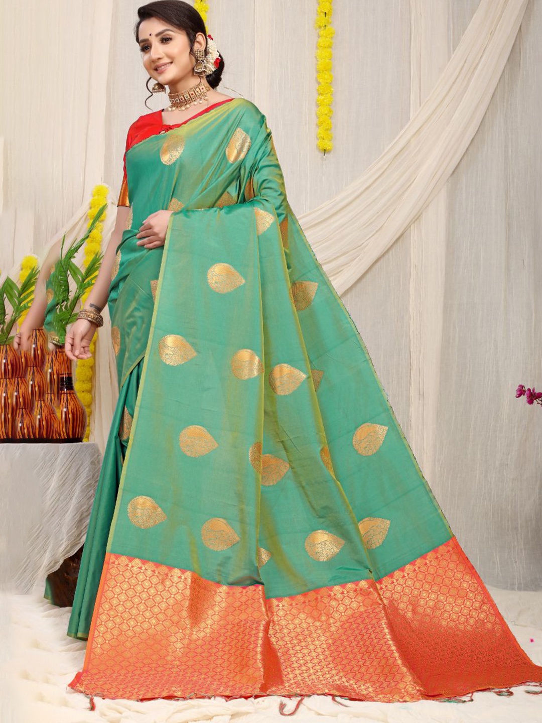 

Royal Rajgharana Saree Ethnic Motifs Woven Design Zari Pure Silk Banarasi Sarees, Sea green