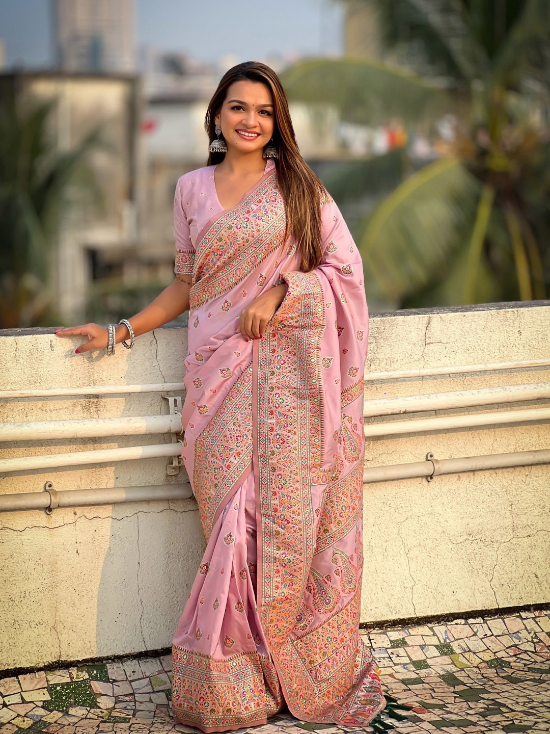 

LeeliPeeri Designer Woven Design Zari Silk Blend Paithani Saree, Lavender