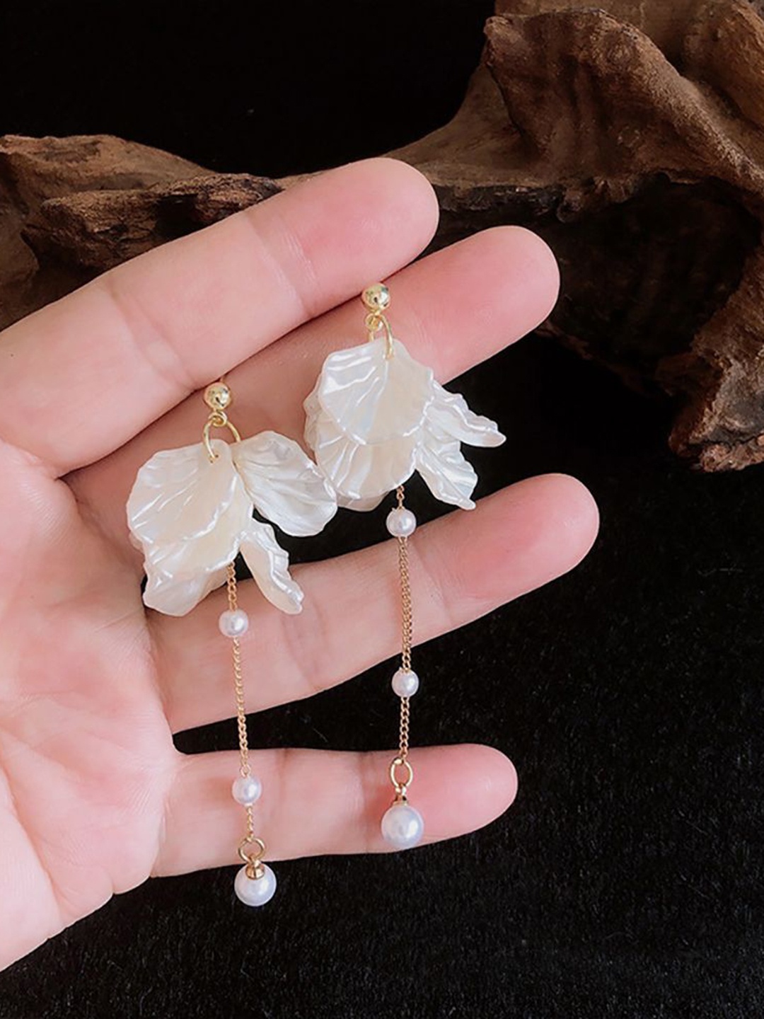 

StyleCast x Revolte Leaf Shaped Drop Earrings, Off white