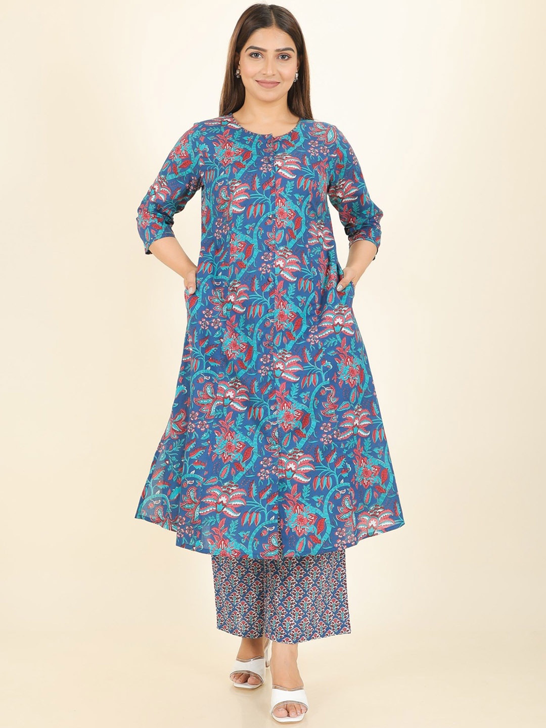 

Aramya Women Floral Printed Regular Sequinned Pure Cotton Kurta with Palazzos, Blue