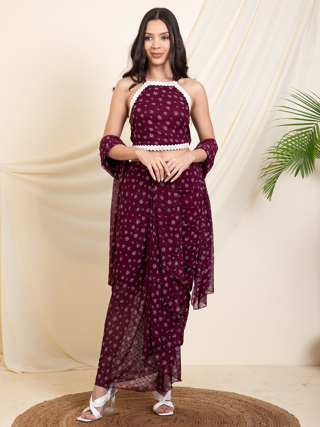 

DEEBACO Printed Sleeveless Top & Skirt With Dupatta, Maroon