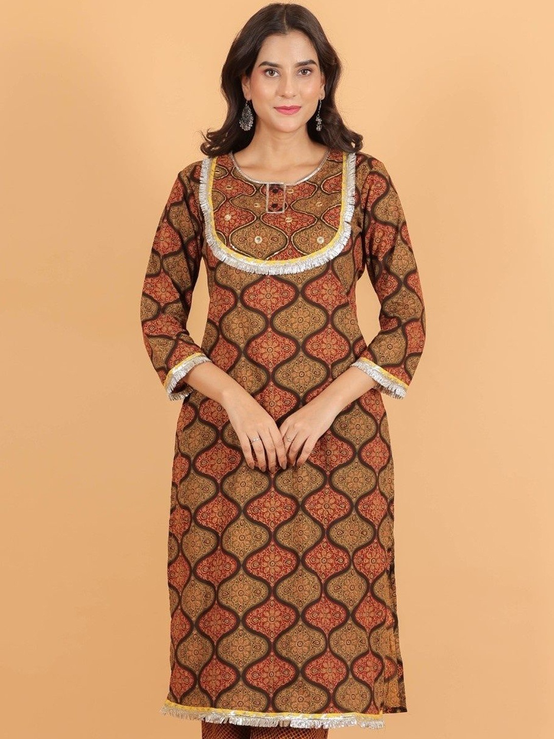 

Aramya Women Geometric Printed Mirror Work Kurta, Brown