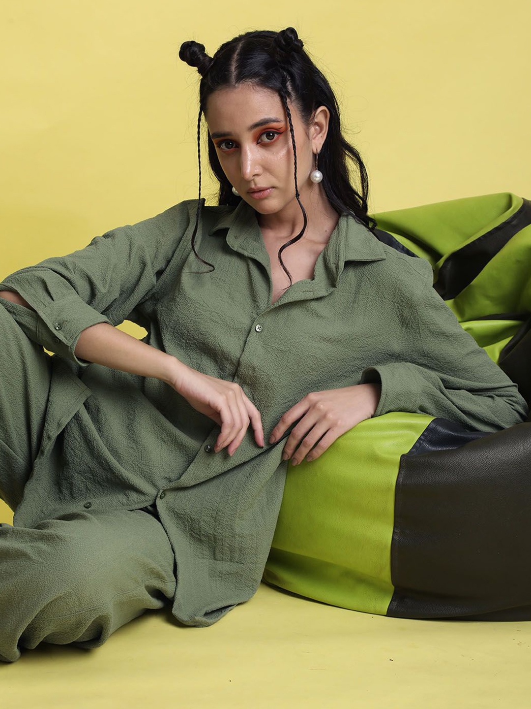 

Bene Kleed Women Green Relaxed Fit Casual Shirt