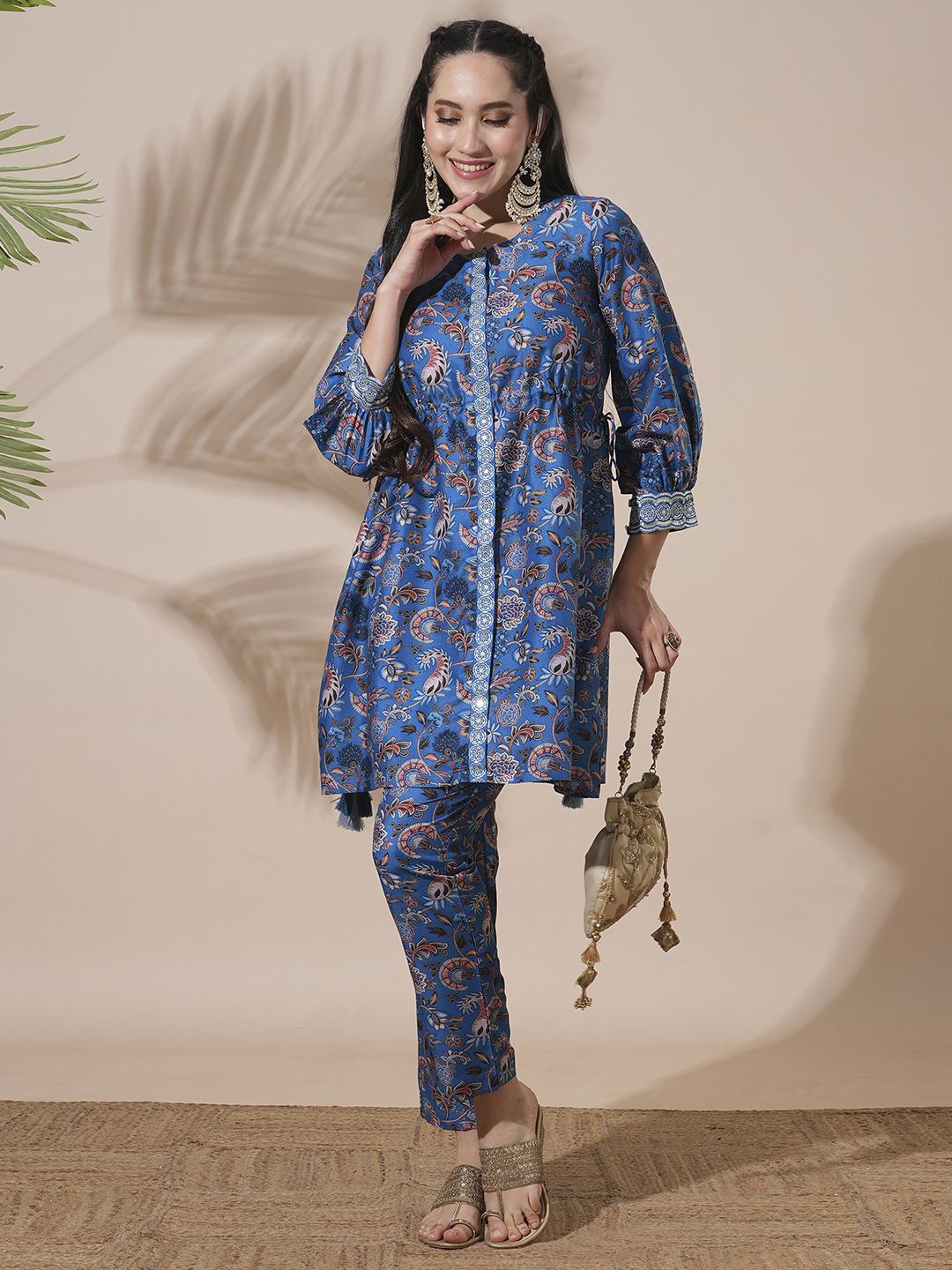 

Globus Floral Print Drawstring Detail Tunic With Mid-Rise Pants Fusion Co-Ord Set, Blue