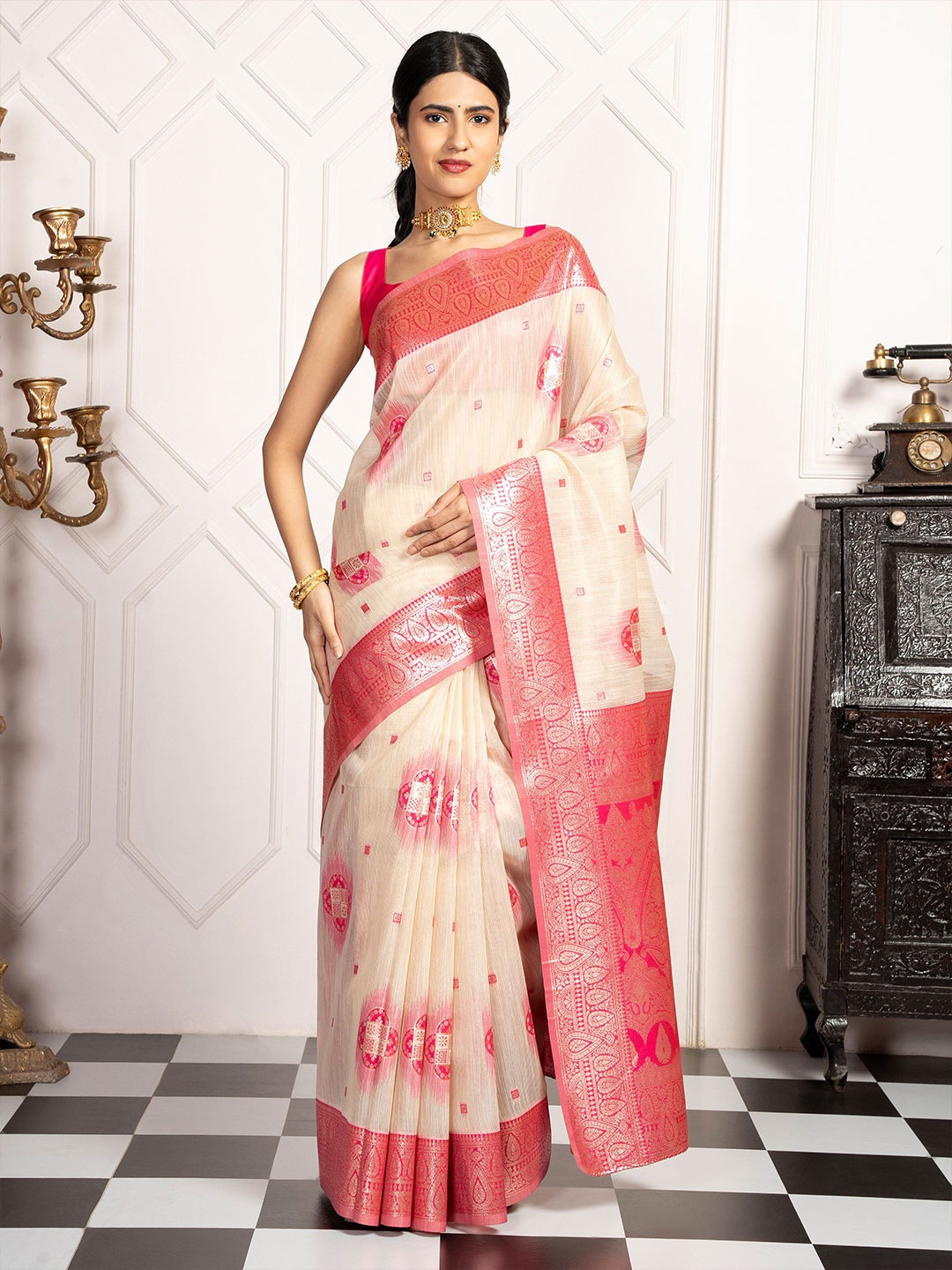 

MIMOSA Woven Design Zari Art Silk Kanjeevaram Saree With Blouse Piece, Off white