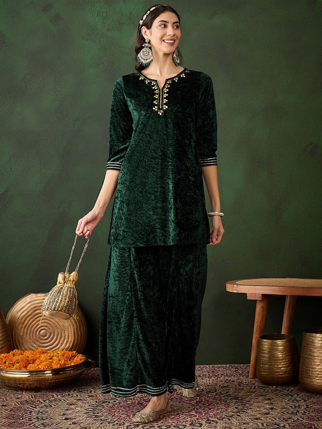 

Sangria Ethnic Motifs Embroidered Straight Kurtis, Green