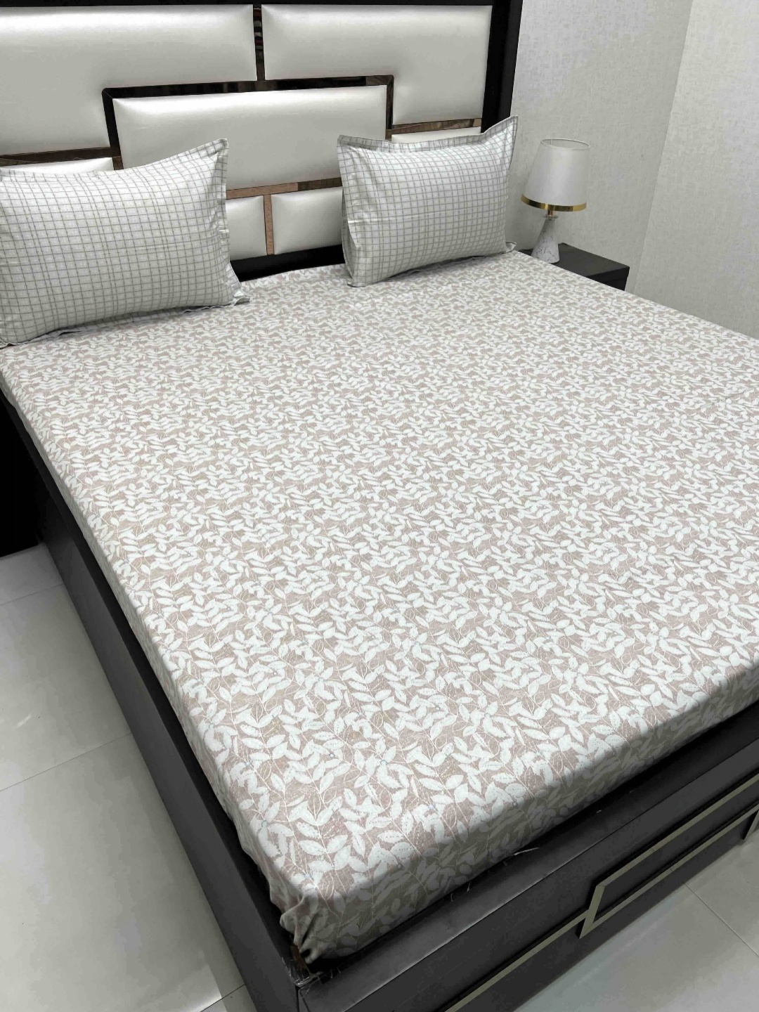 

Pure Decor Cotton King Size Double Bed Bedsheet With 2 Pillow Covers 2.74m X 2.74m, White