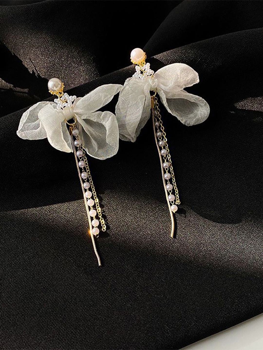 

StyleCast x Revolte Floral Drop Earrings, White
