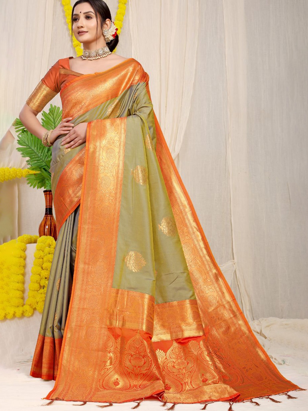 

Royal Rajgharana Saree Ethnic Motifs Zari Pure Silk Banarasi Sarees, Khaki
