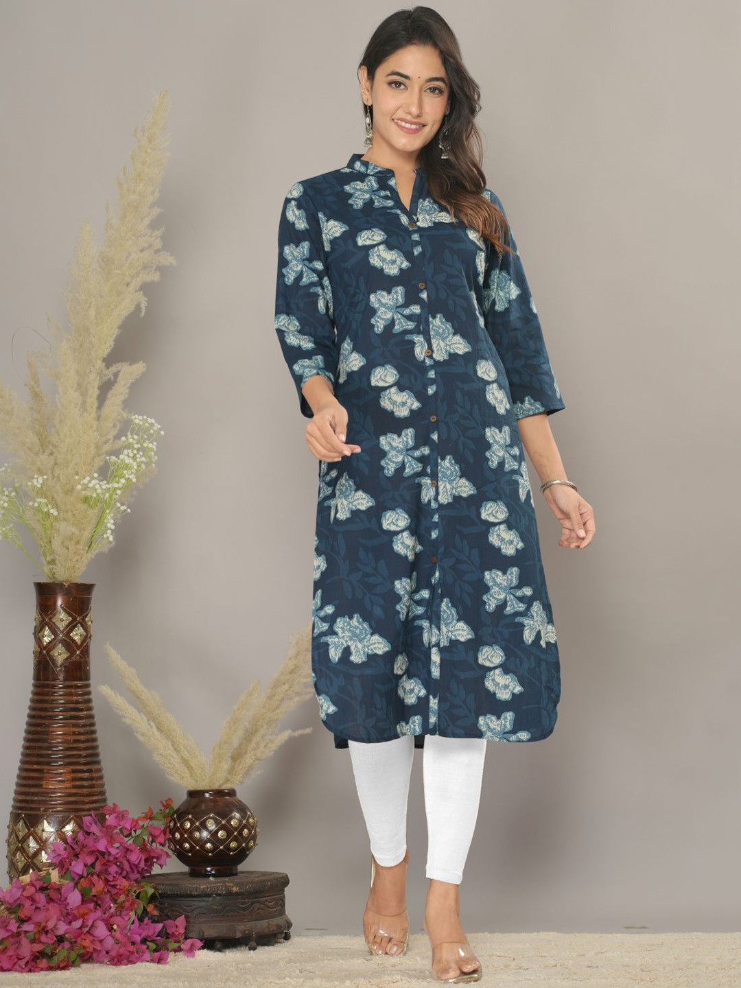 

Mehsoos Women Floral Printed Handloom Kurta, Blue