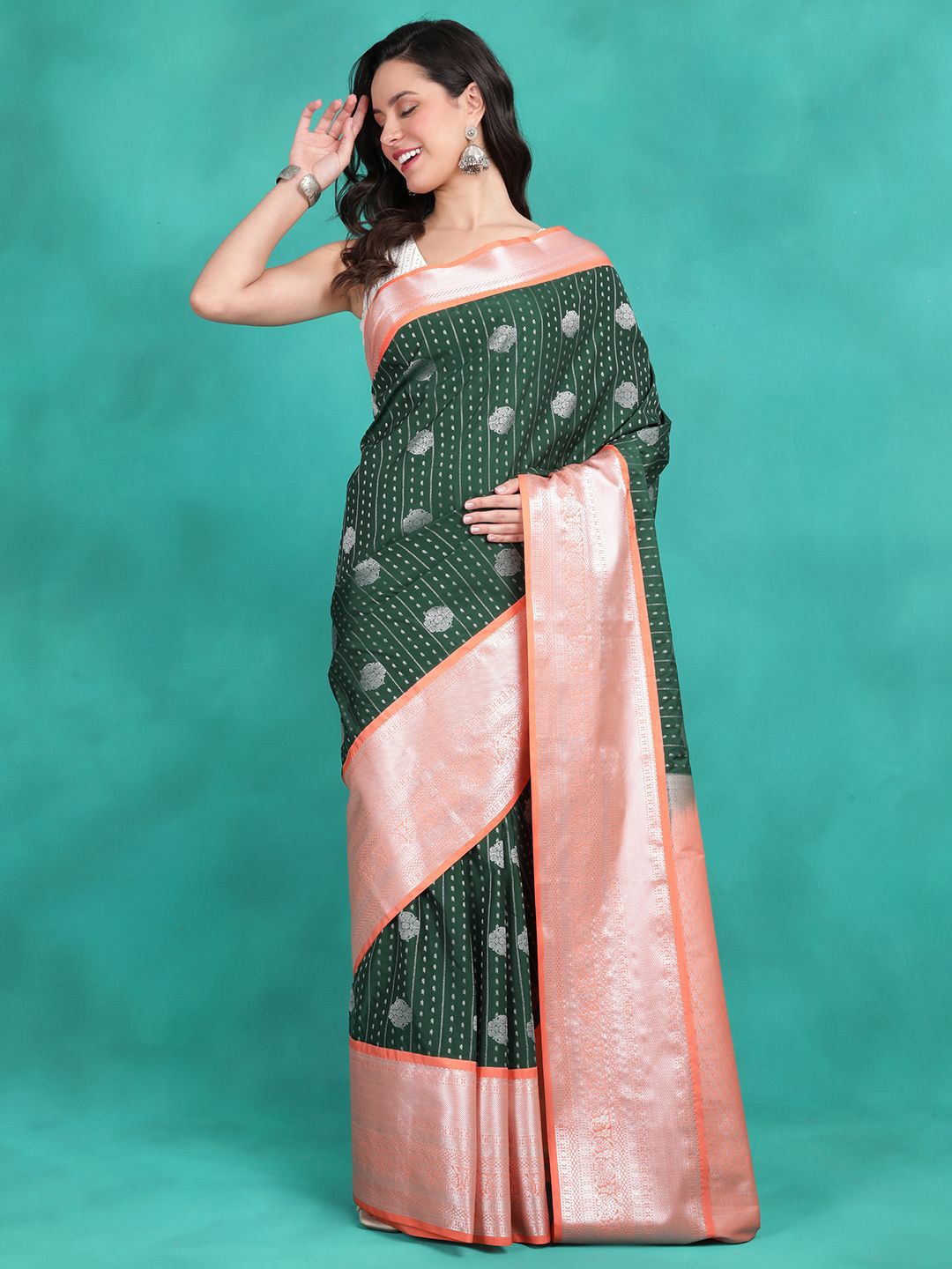 

Sangria Woven Design Saree With Blouse, Green
