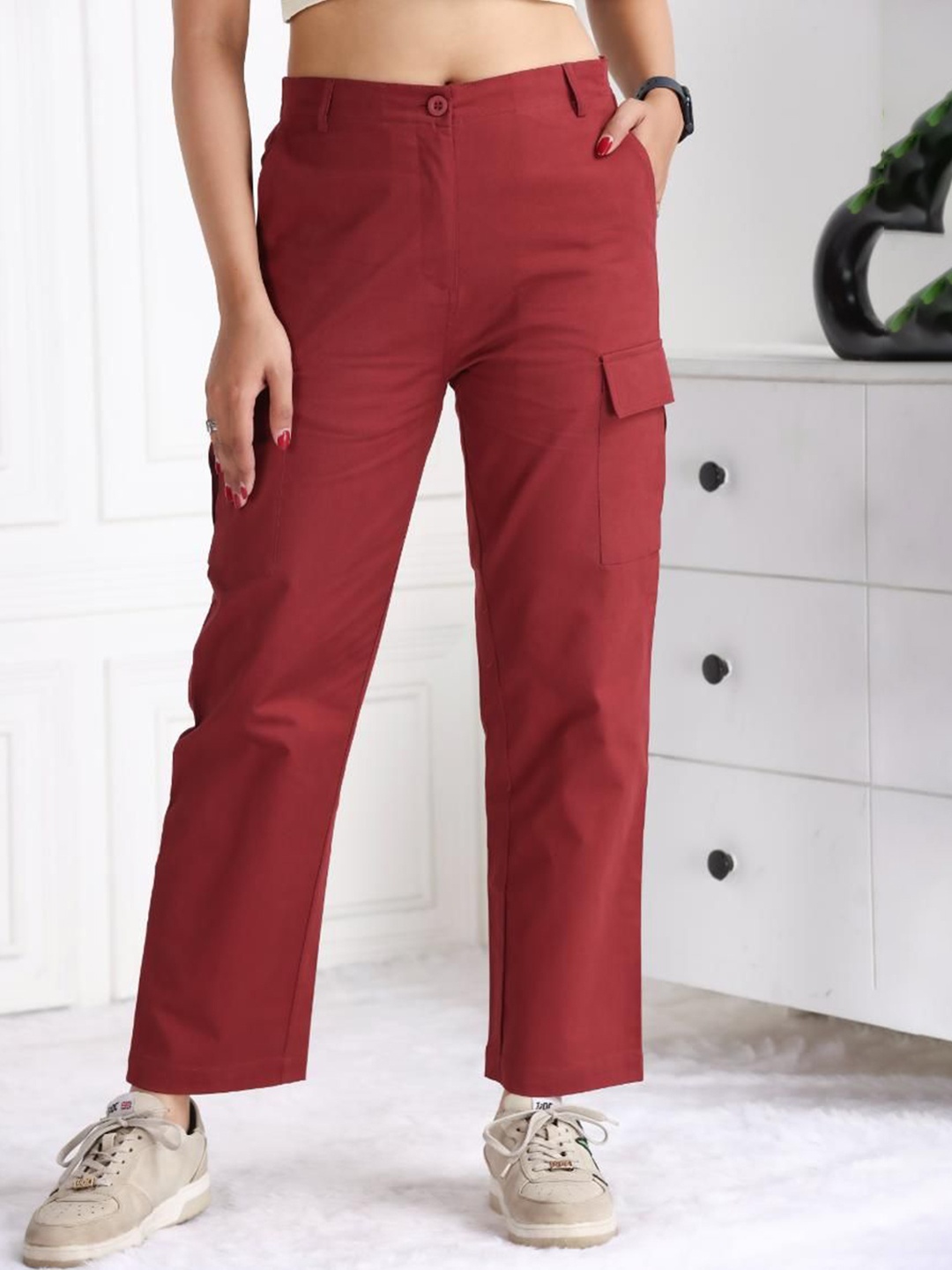 

Mlada Women Original Low-Rise Pleated Cargos Trousers, Maroon