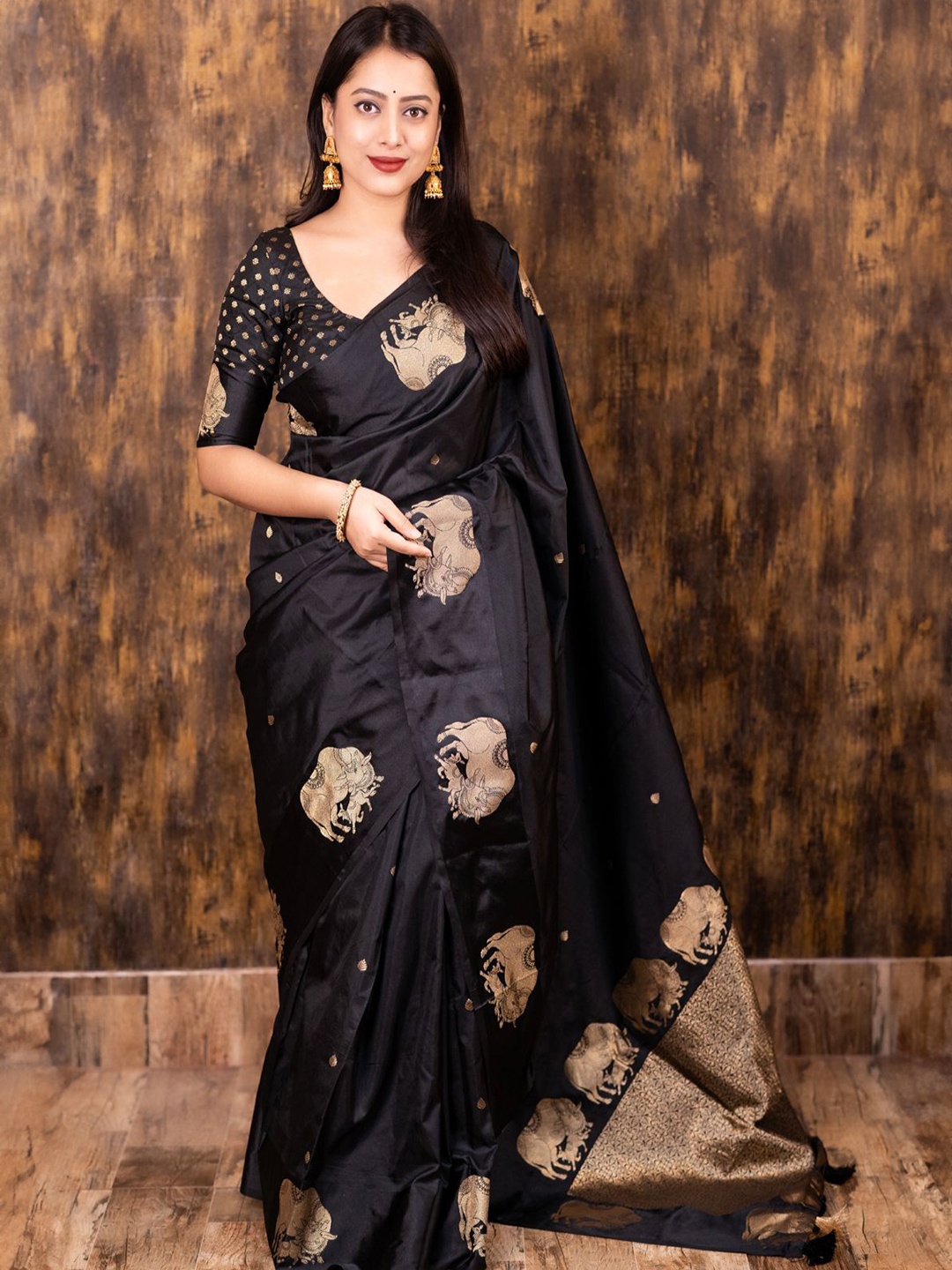 

Mitera Woven Design Zari Silk Blend Banarasi Saree, Black