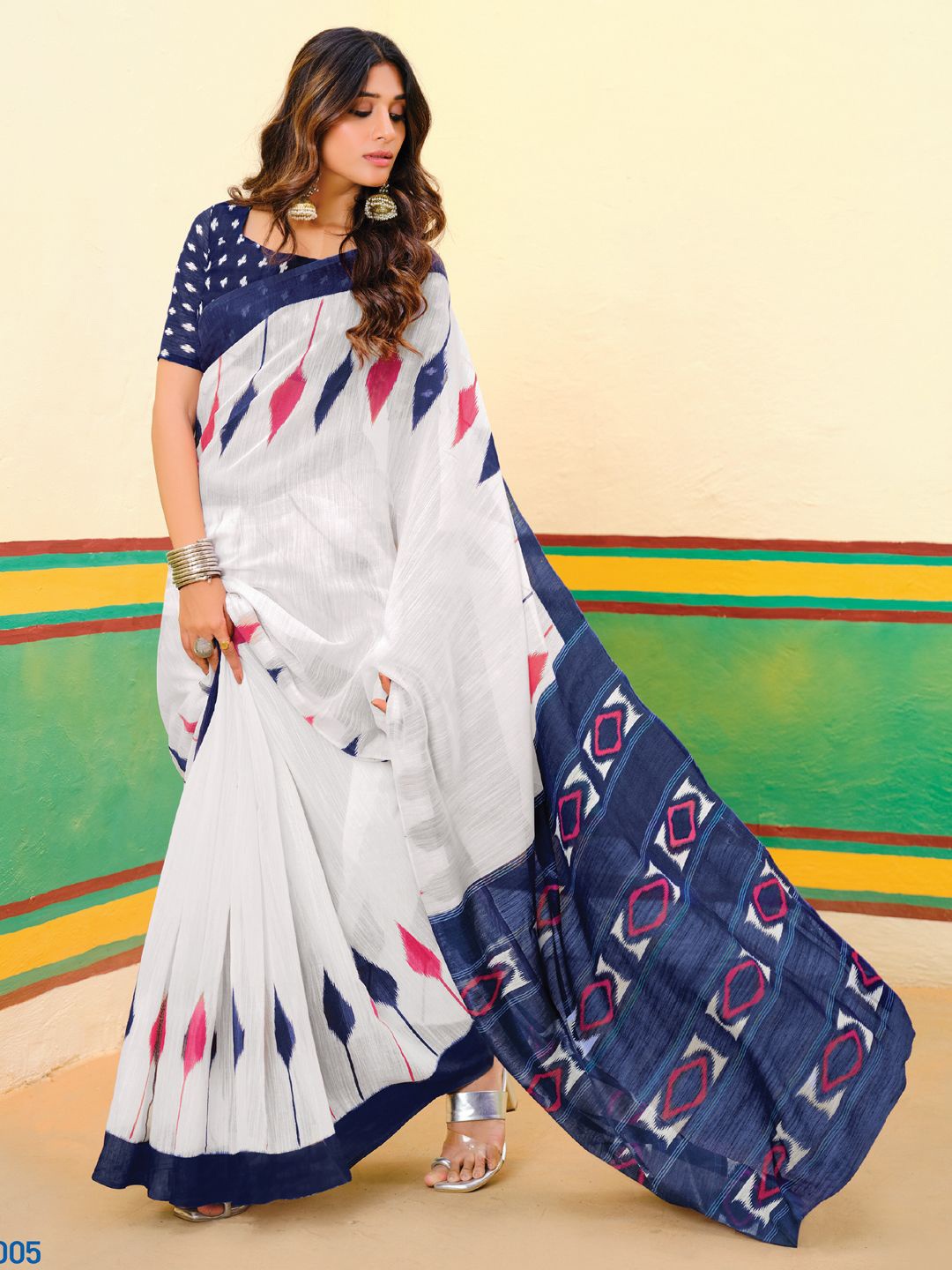 

Mitera Ethnic Motifs Ikat Saree, White