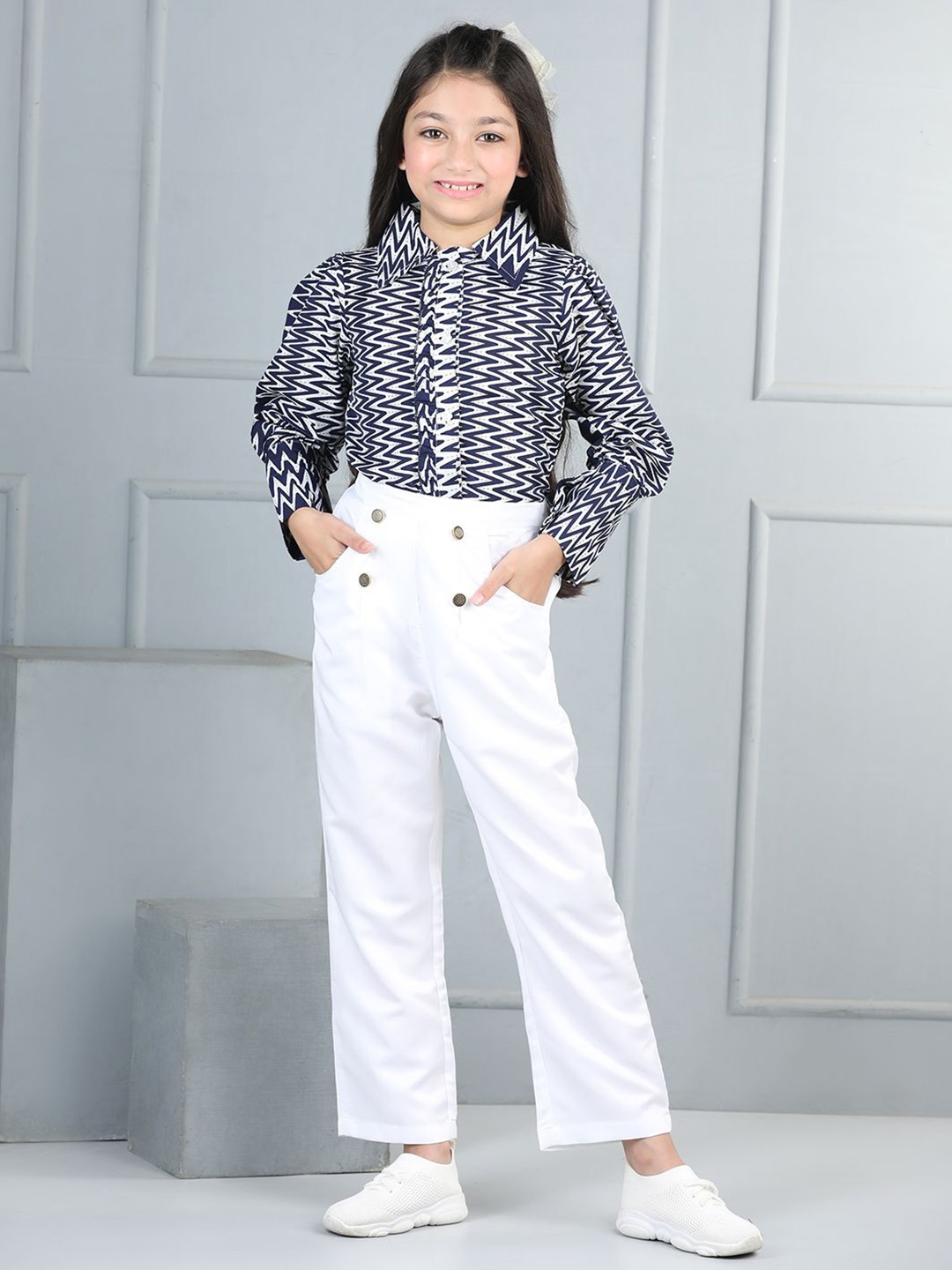 

Cutiekins Girls Printed Shirt with Trousers, Navy blue