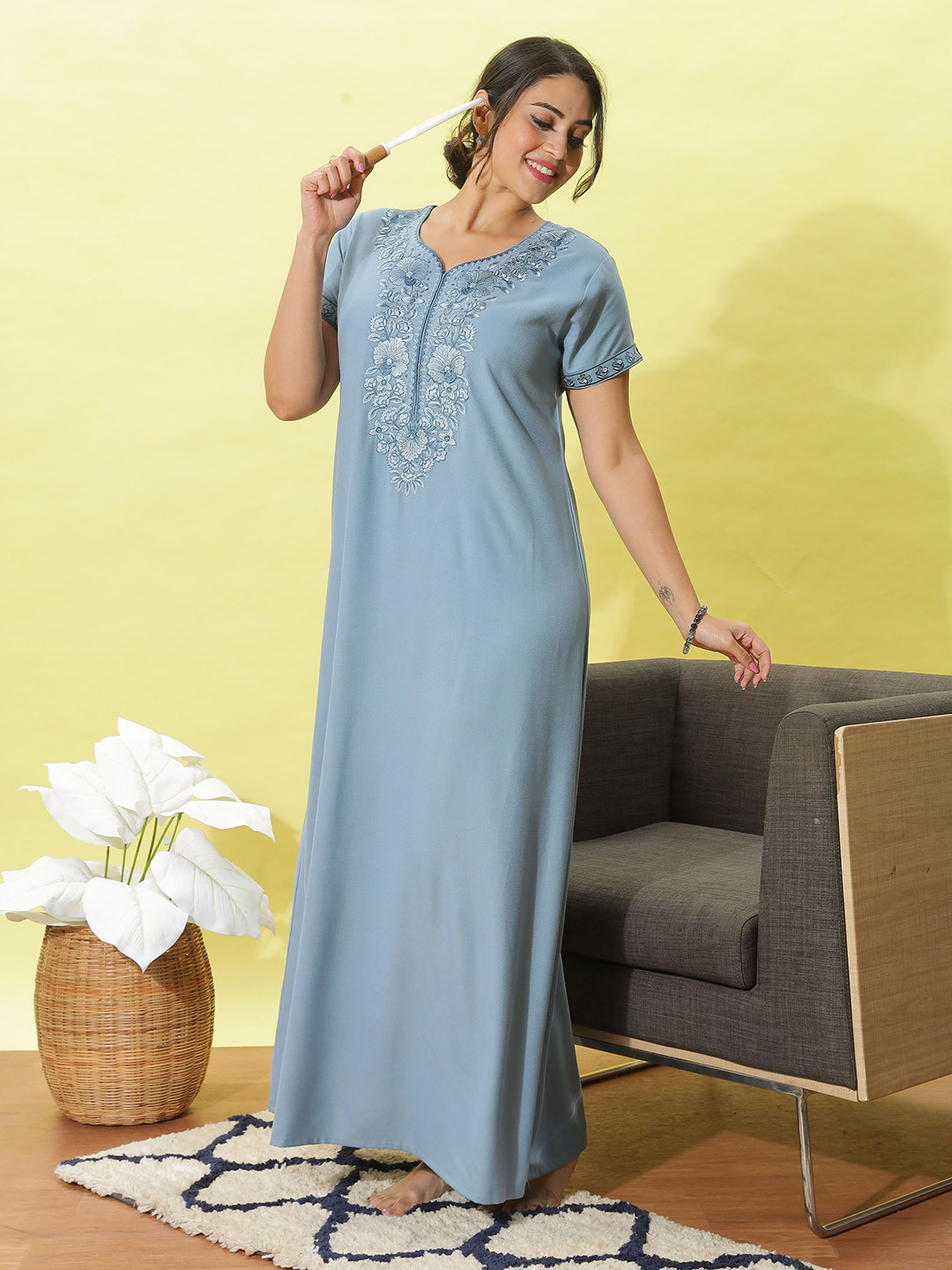 

9shines Label Embroidered Maxi Nightdress, Blue