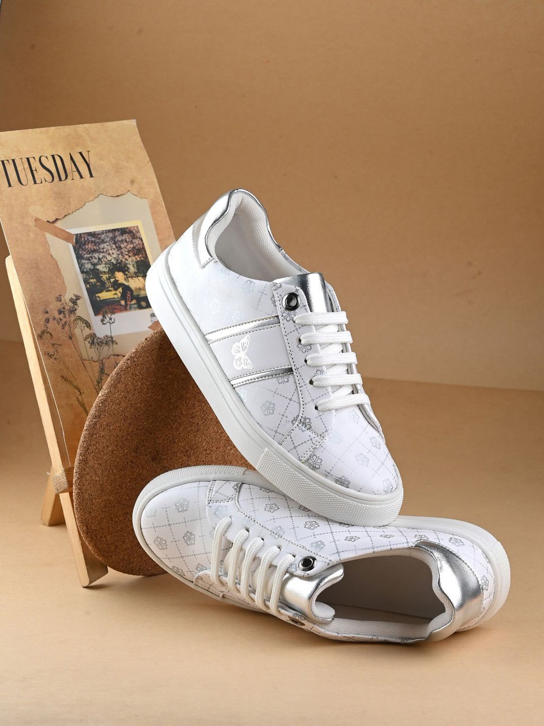 

DressBerry Women Colourblocked Sneakers, White