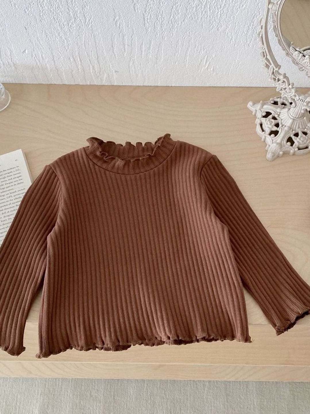 

LULU & SKY Top, Brown