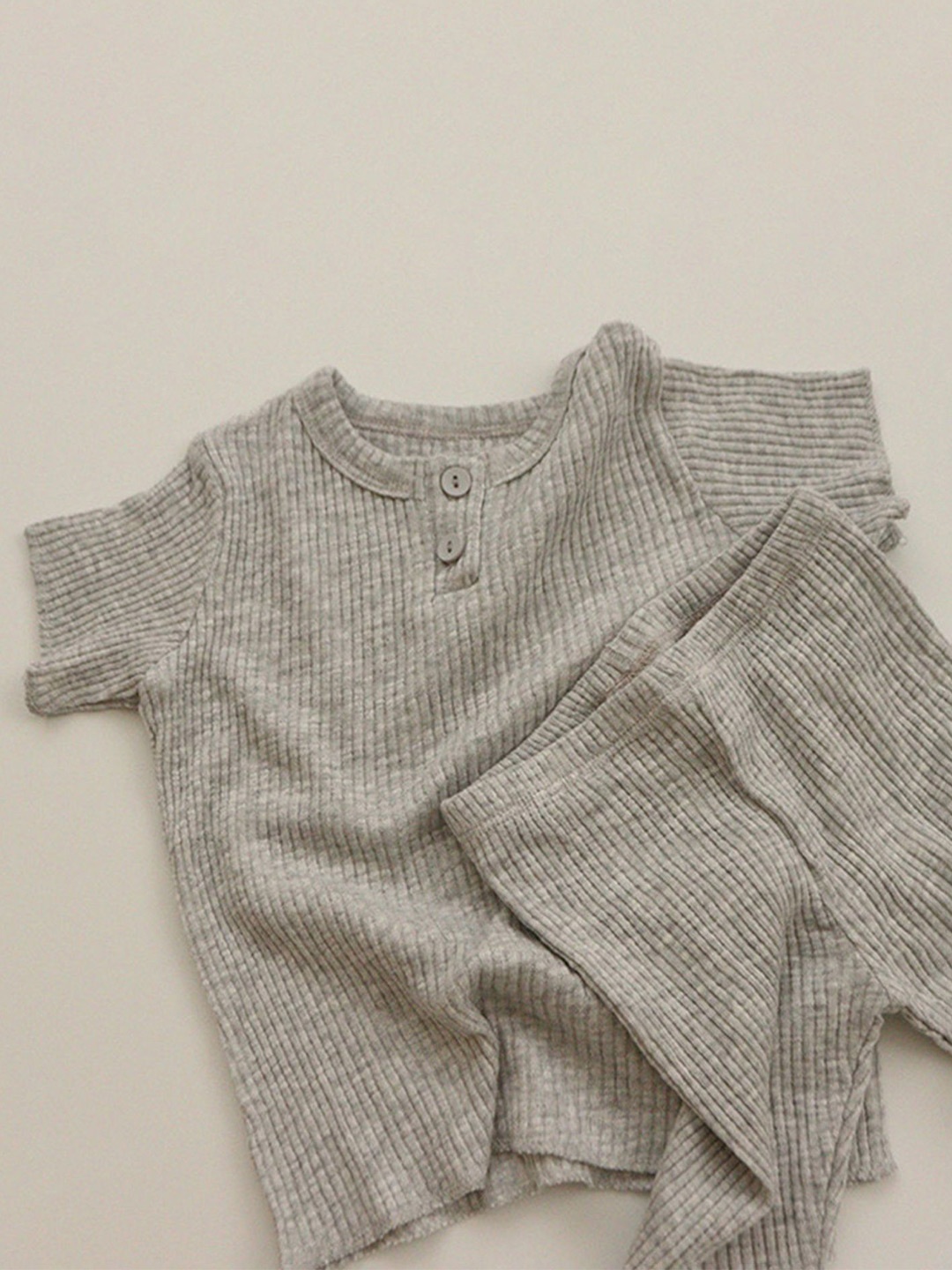 

LULU & SKY Girls Striped T-shirt with Shorts, Grey