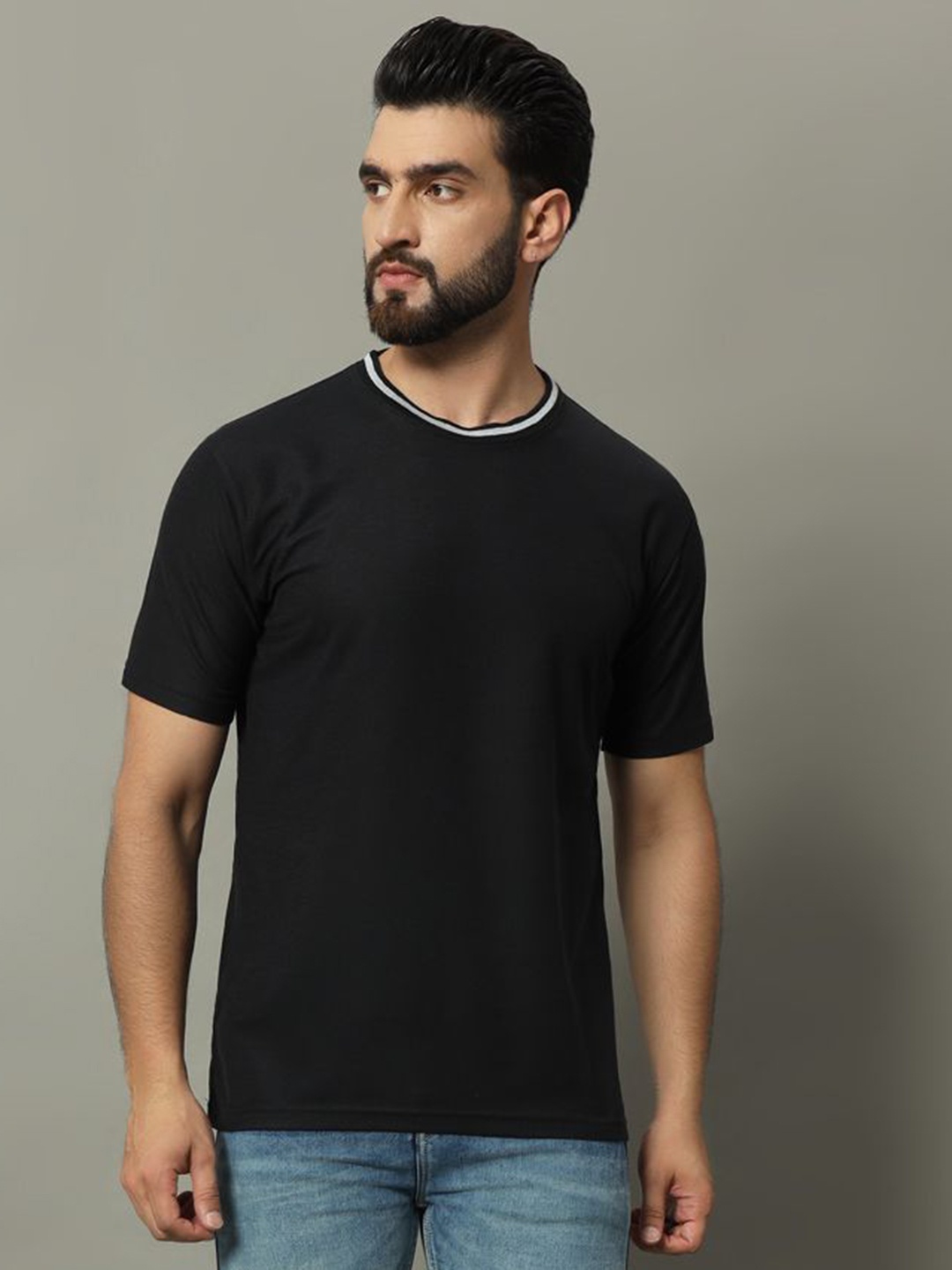 

GET GOLF Men Solid Round Neck Cotton T-shirt, Black