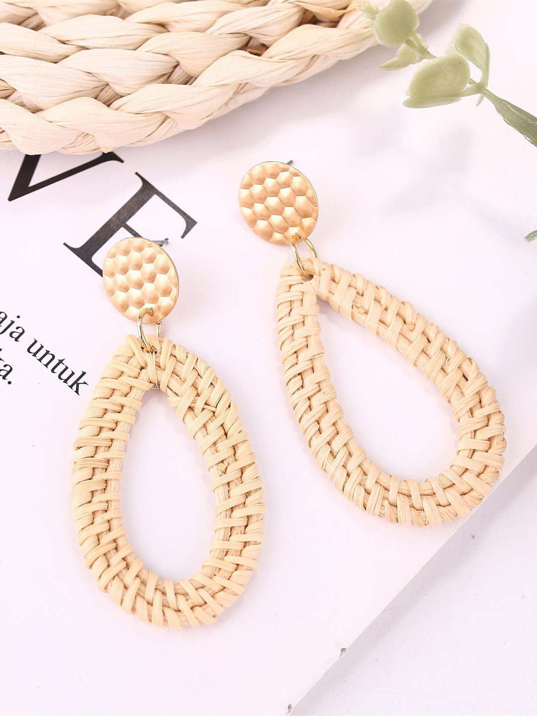 

StyleCast x Revolte Geometric Drop Earrings, Off white