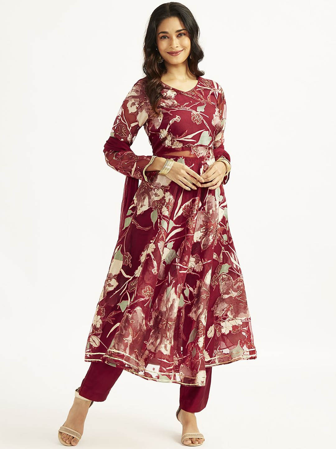 

VASTRAMAY Women Floral Printed Empire Kurta with Trousers & With Dupatta, Maroon