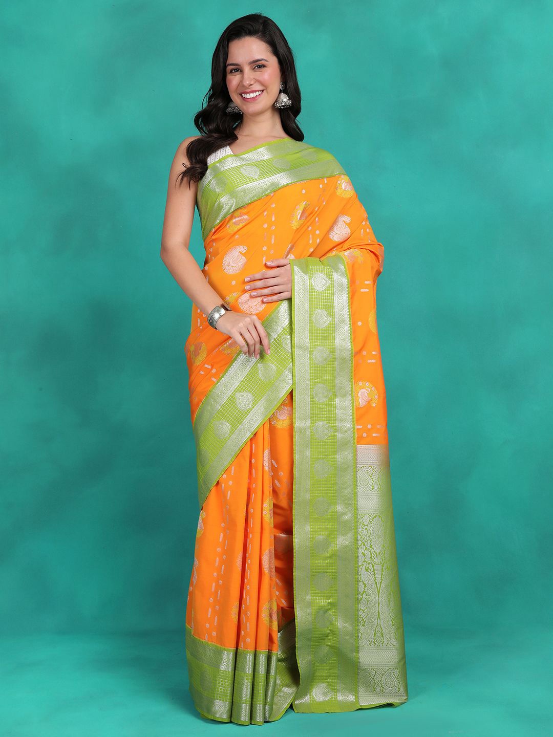 

Sangria Woven Design Saree With Blouse Piece, Orange