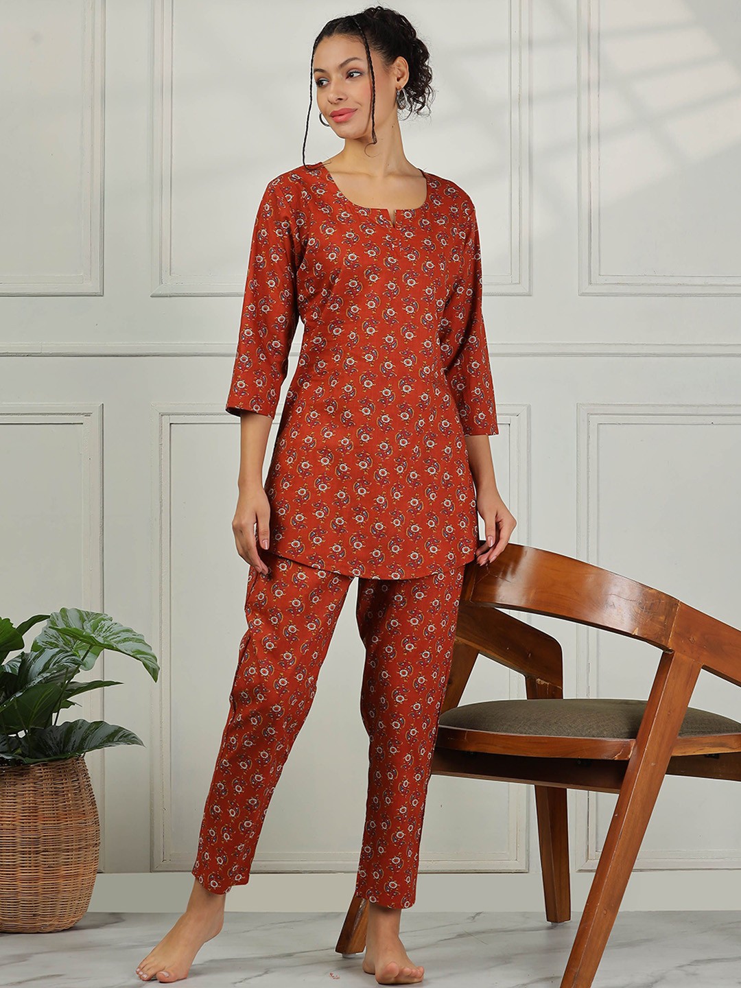 

9shines Label Printed Pure Cotton Night suit, Brown