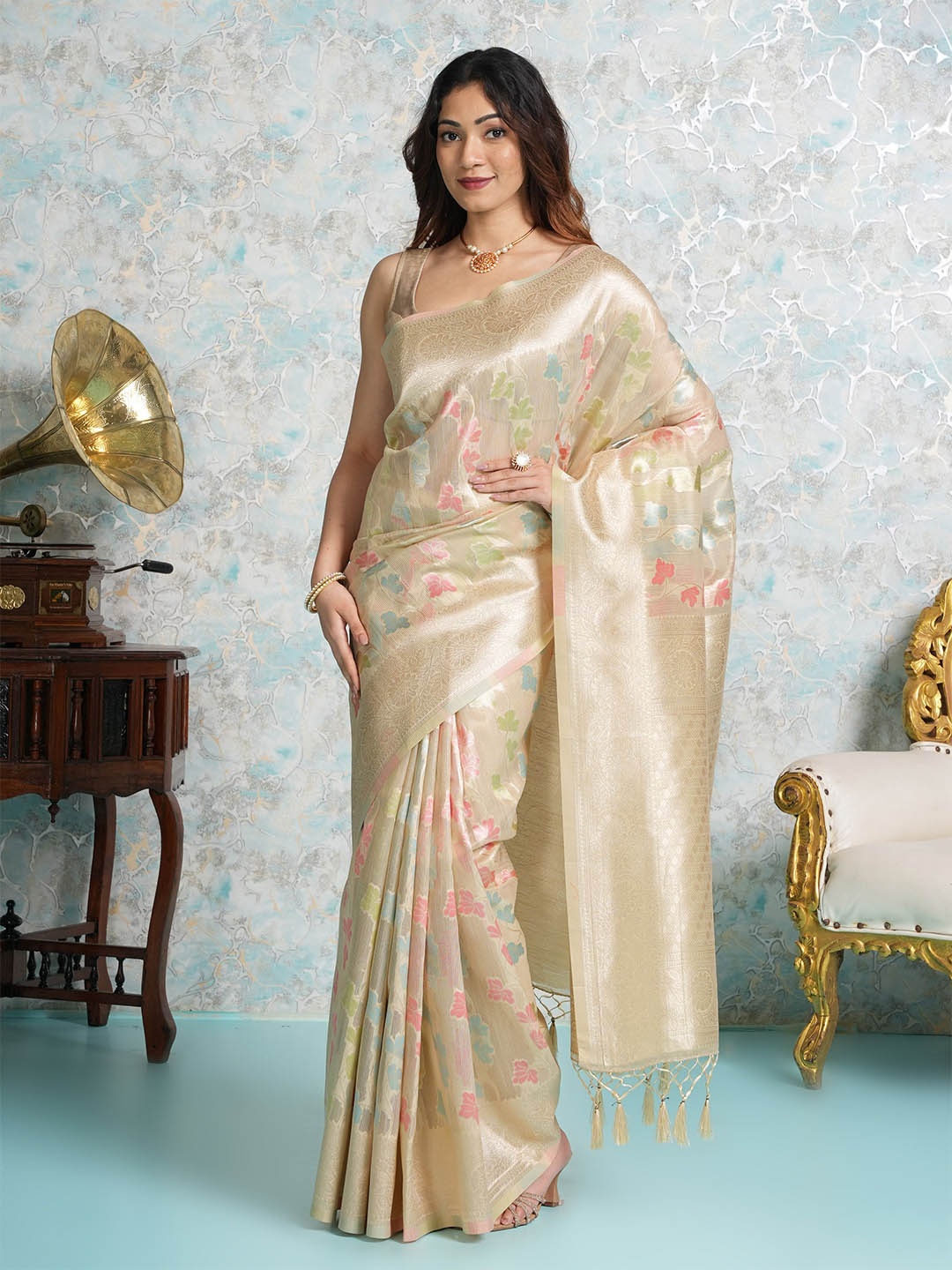 

MIMOSA Floral Zari Art Silk Banarasi Saree With Blouse Piece, Beige