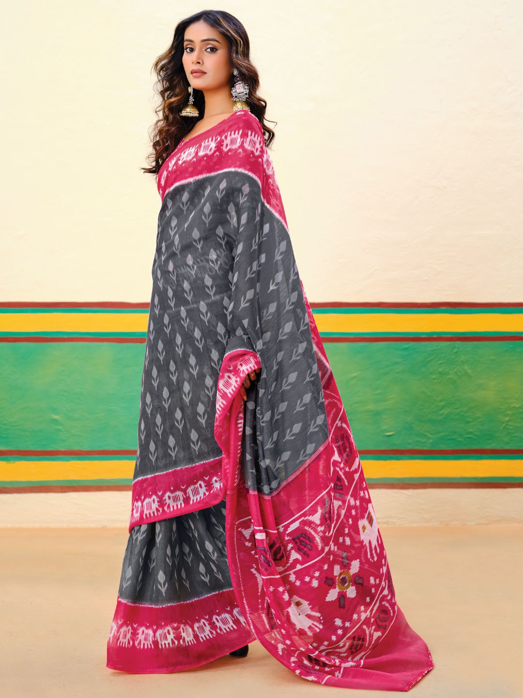 

Mitera Ethnic Motifs Ikat Saree, Grey