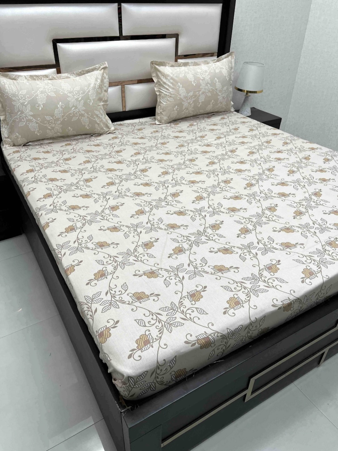 

Pure Decor Cotton King Size Double Bed Bedsheet With 2 Pillow Covers 2.74m X 2.74m, Grey