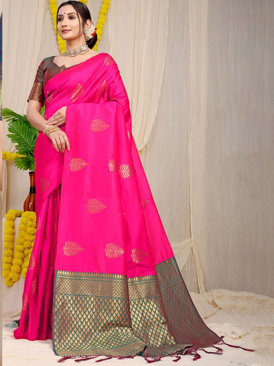 

Royal Rajgharana Saree Ethnic Motifs Woven Design Zari Pure Silk Banarasi Sarees, Pink