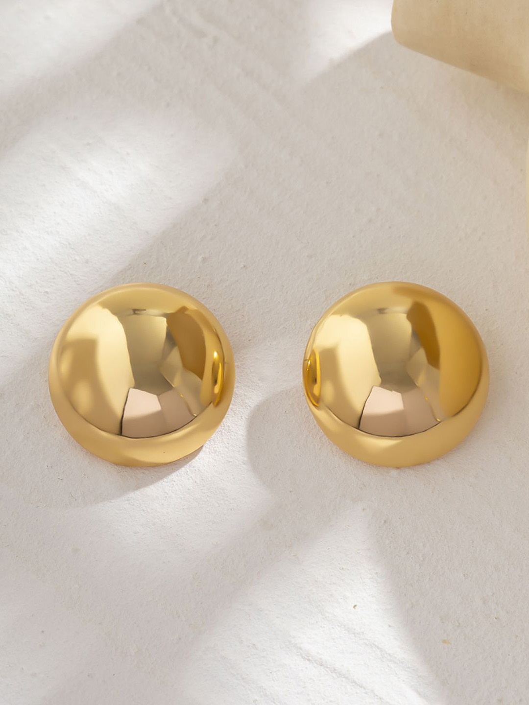 

StyleCast x Revolte Circular Studs Earrings, Gold