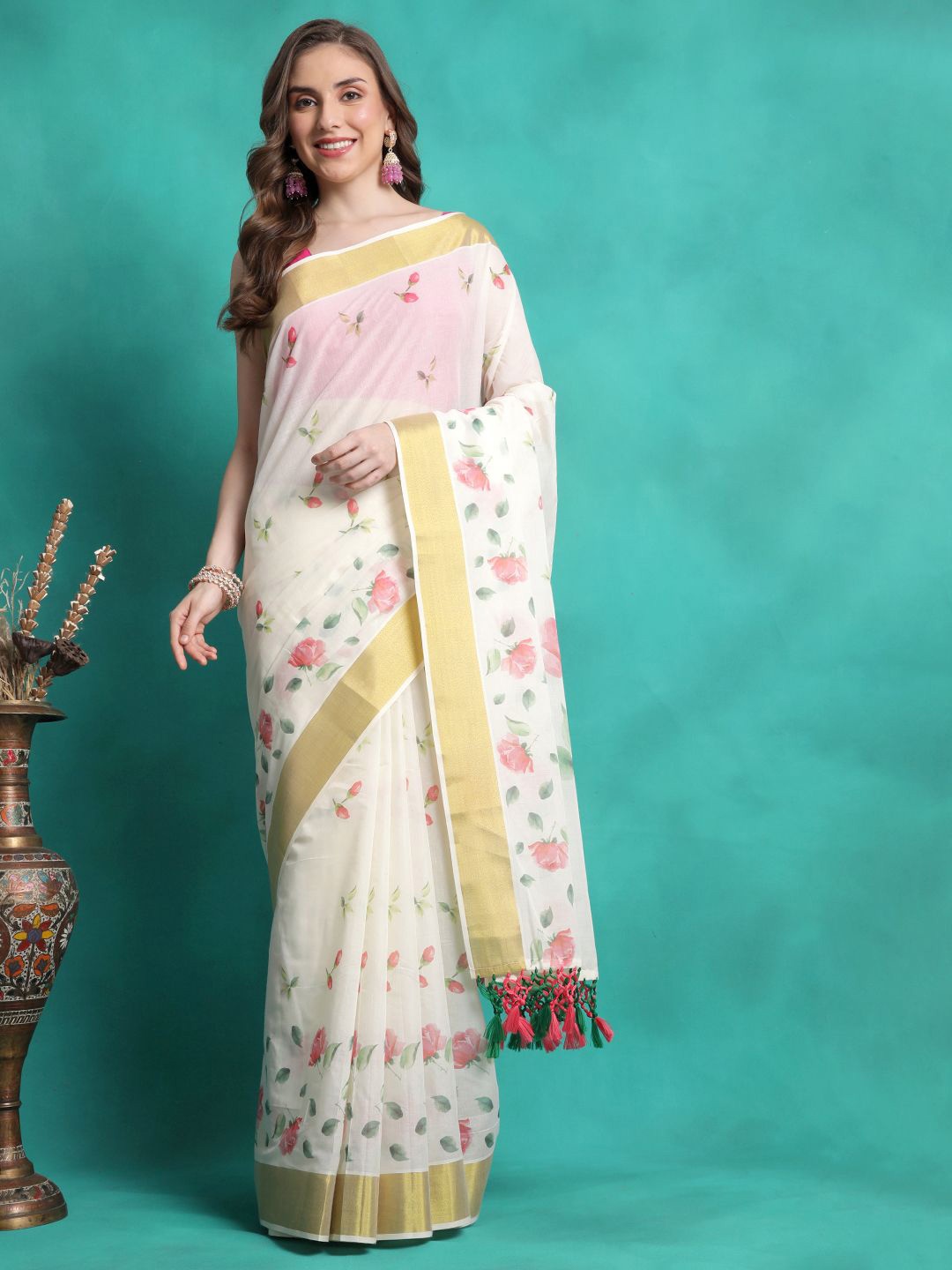 

Sangria Floral Printed Kasavu Saree With Zari Border, White