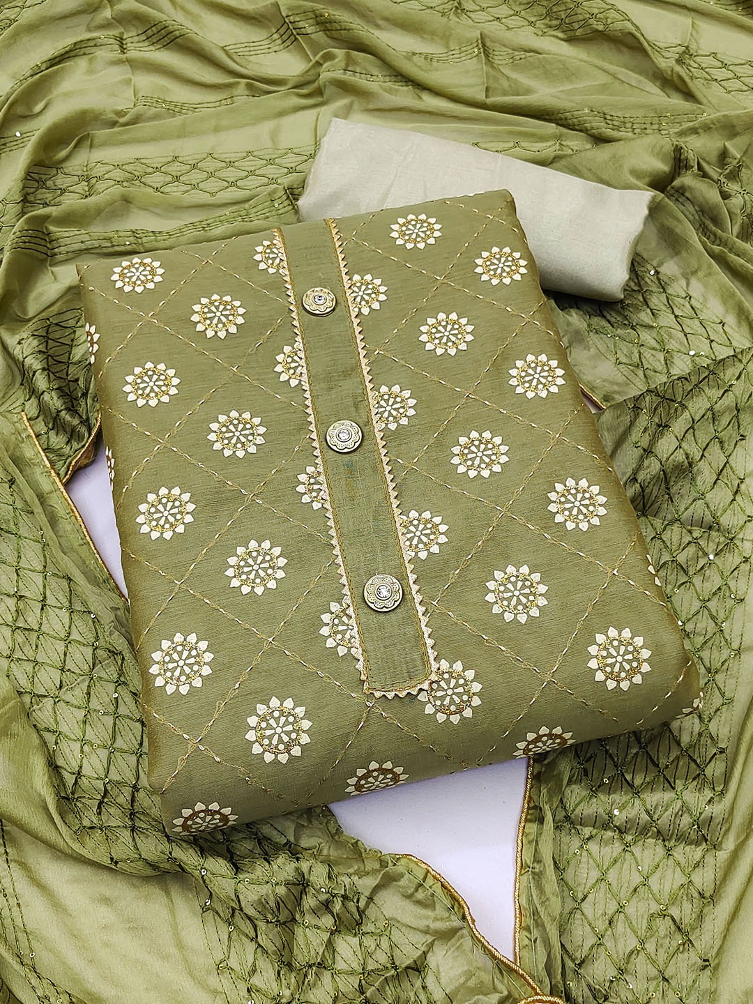 

Maroosh Embellished Unstitched Dress Material, Green