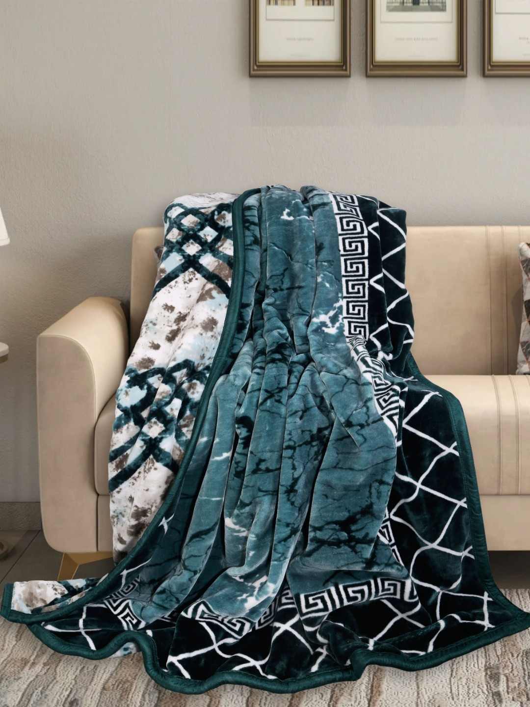 

MAGICAL Blue & White Mink 500 GSM Double Bed Blanket