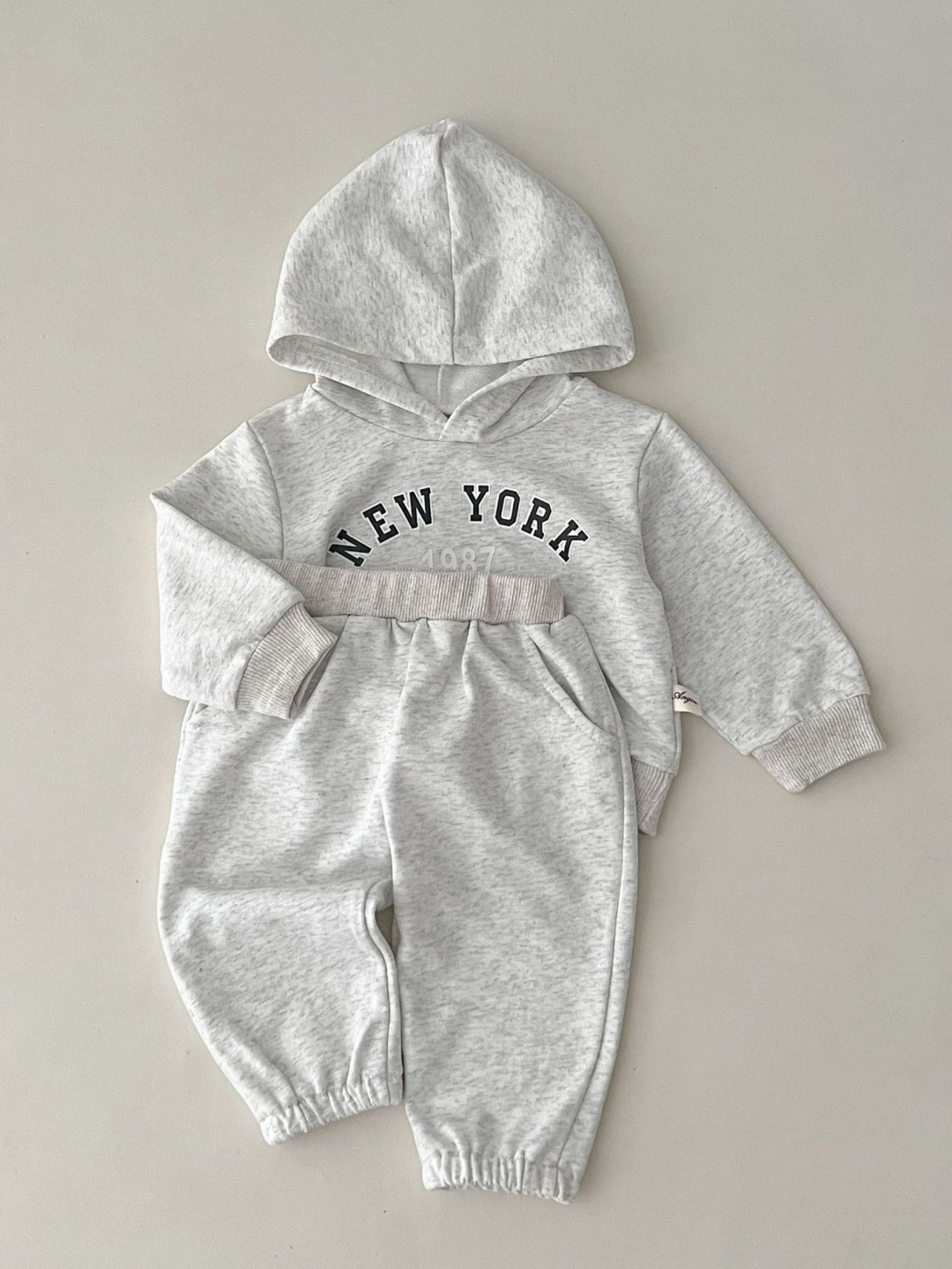 

LULU & SKY Unisex Kids Printed Pyjamas, Grey