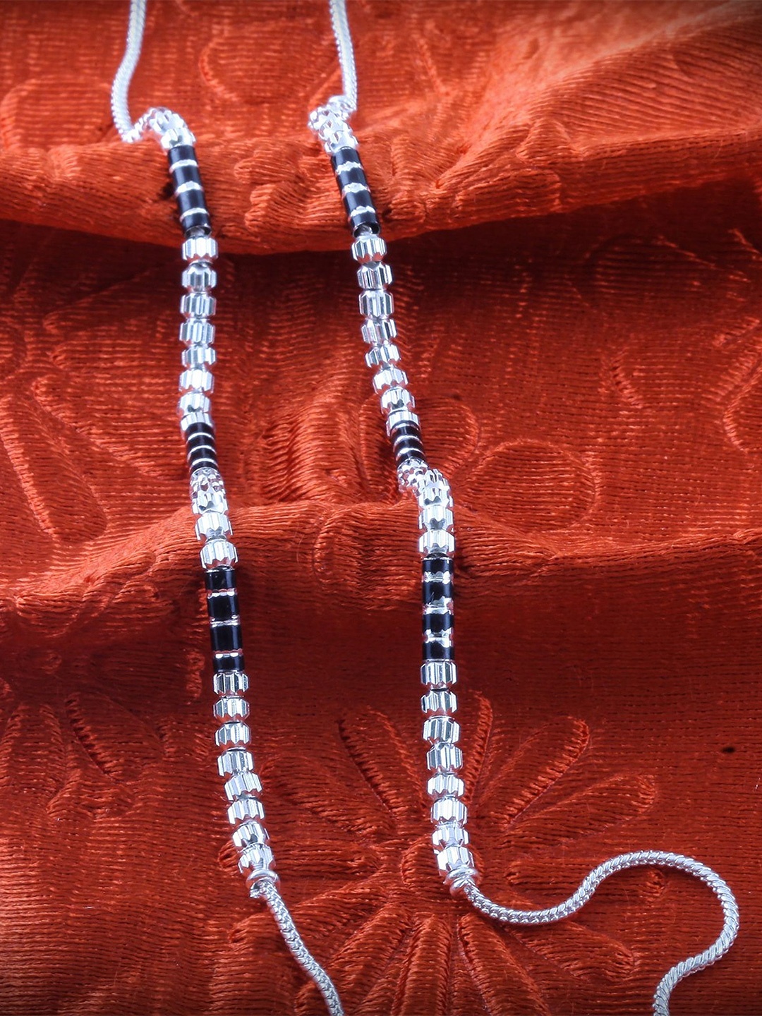 

Lila Silver-Plated Anklet