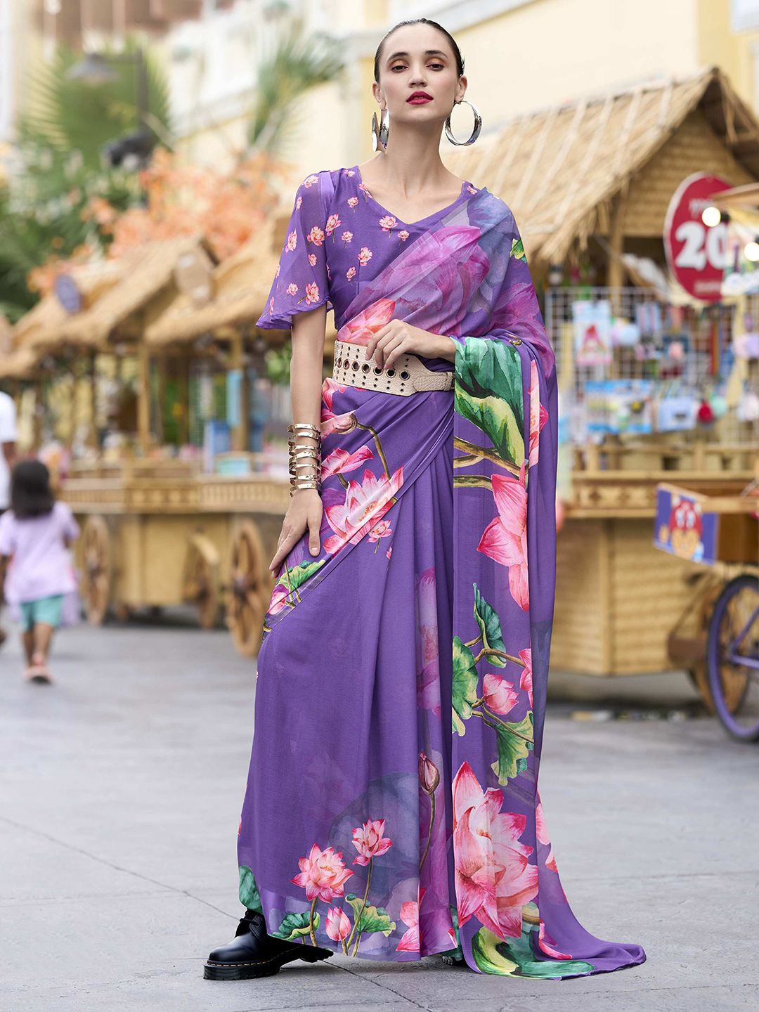 

Mitera Floral Pure Georgette Saree, Purple