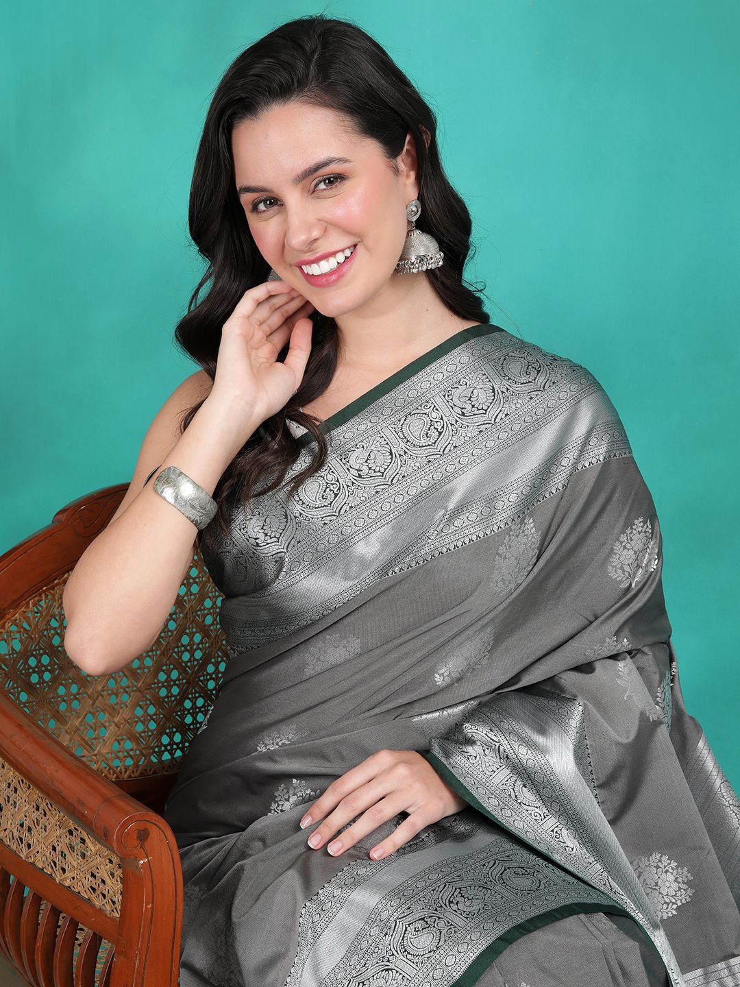 

Sangria Woven Design Saree With Blouse, Grey