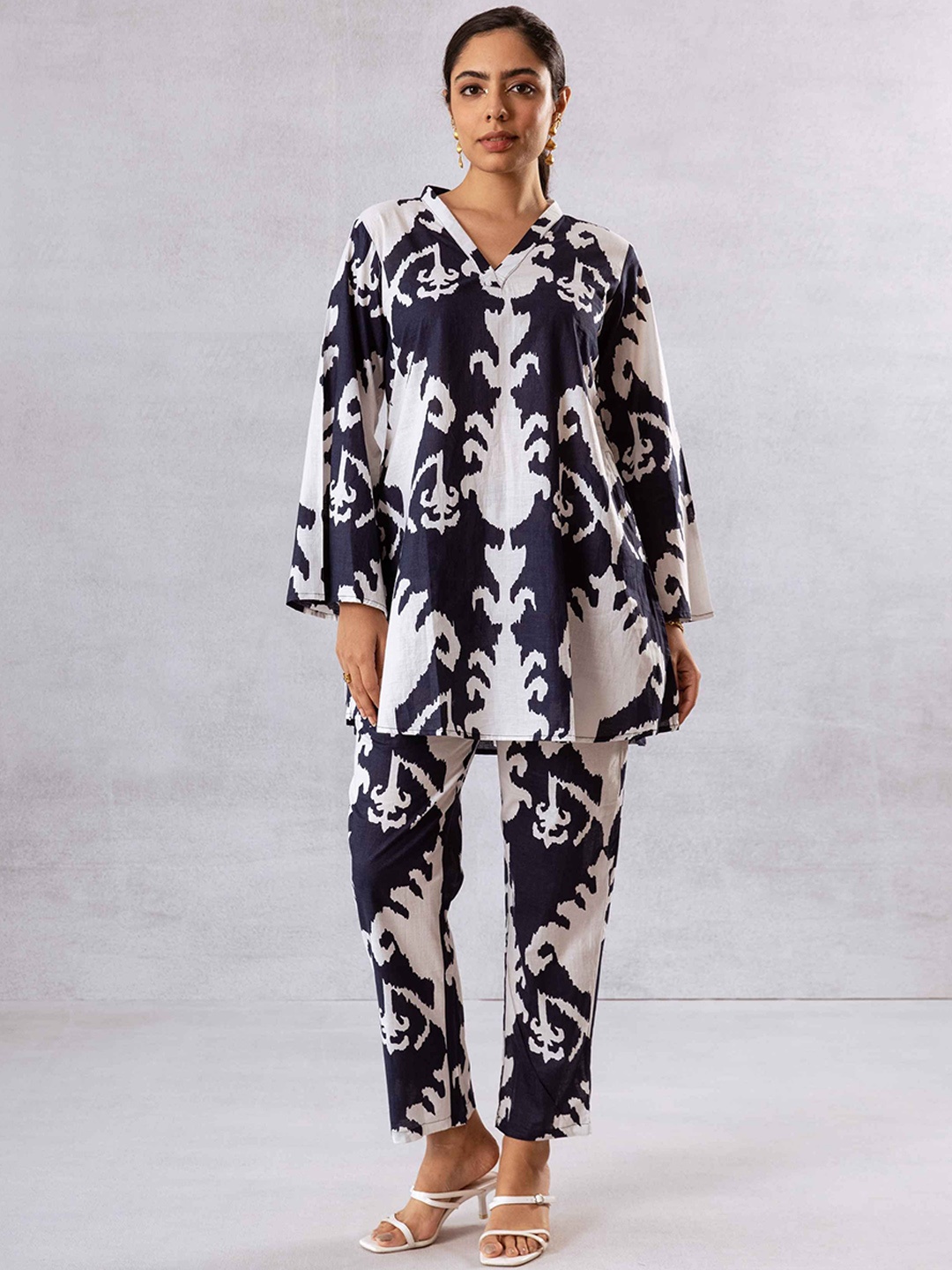 

HUKUM Printed Top & Trousers Co-Ords, Blue