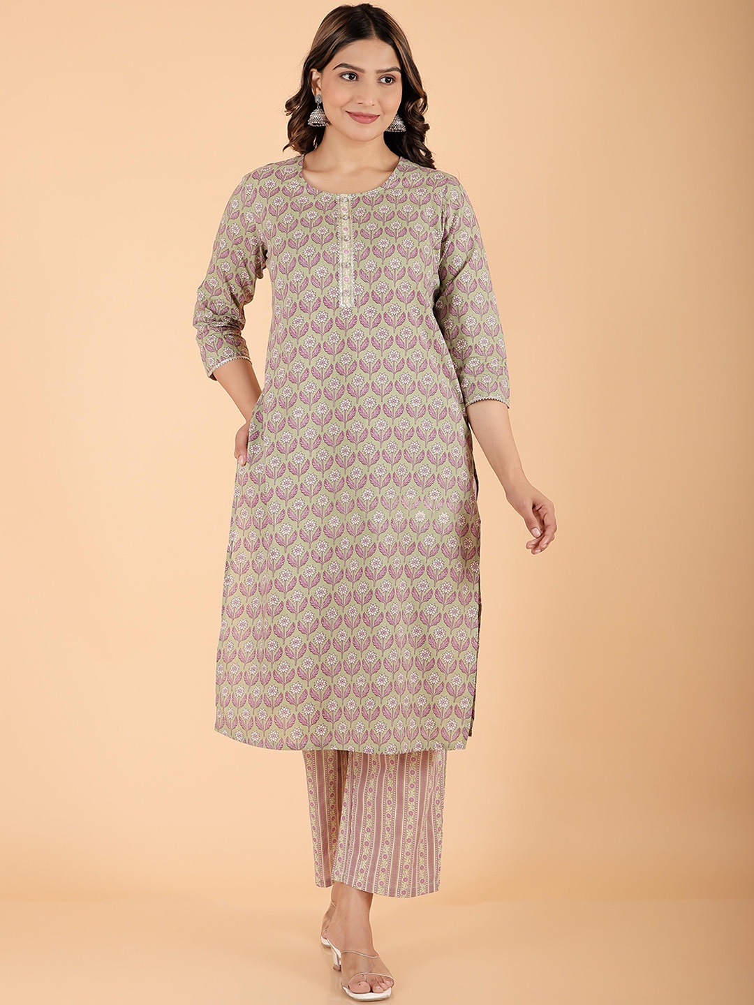

Aramya Women Floral Printed Regular Gotta Patti Pure Cotton Kurta with Trousers, Green