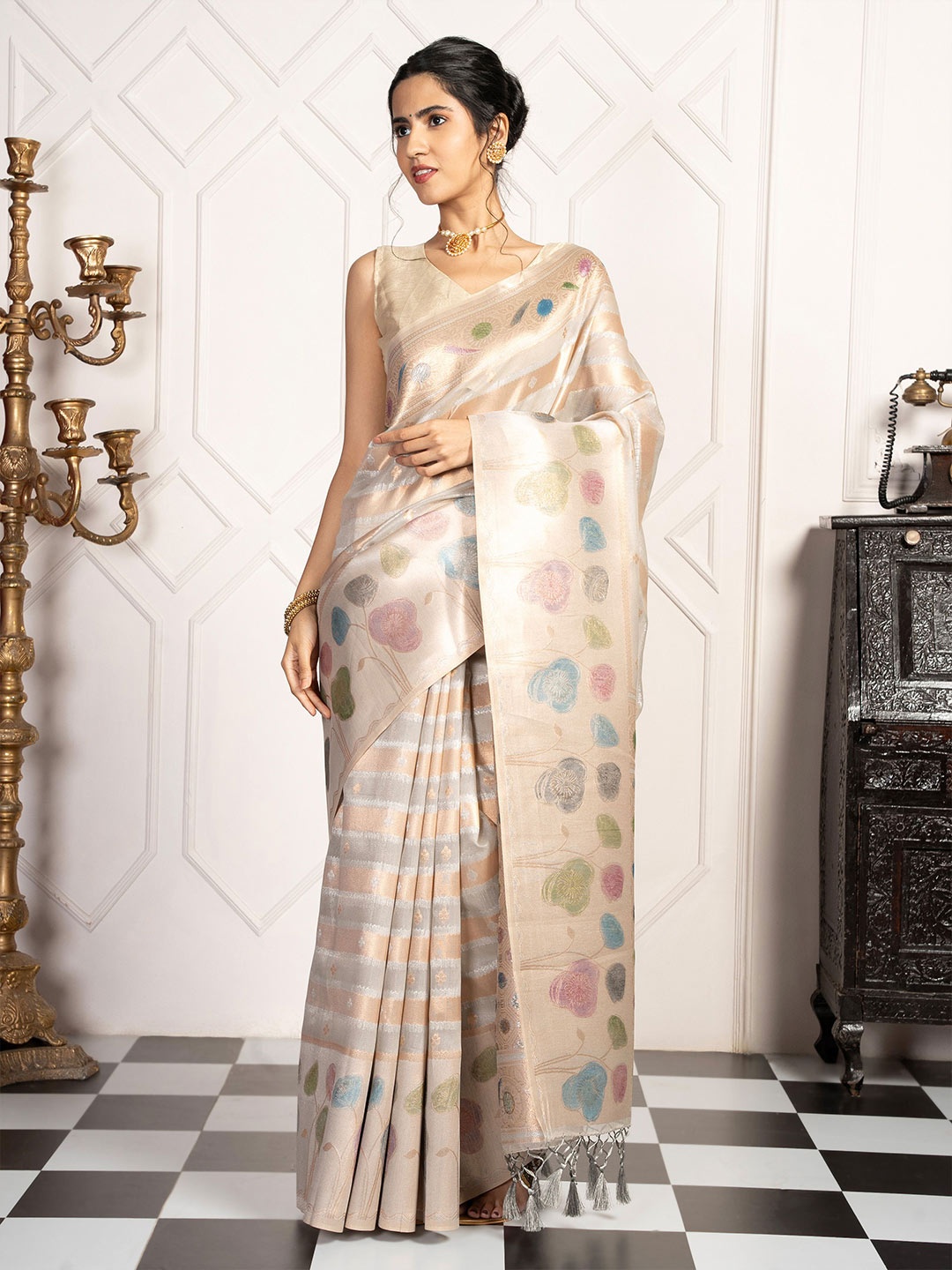 

MIMOSA Floral Zari Art Silk Banarasi Saree, Grey